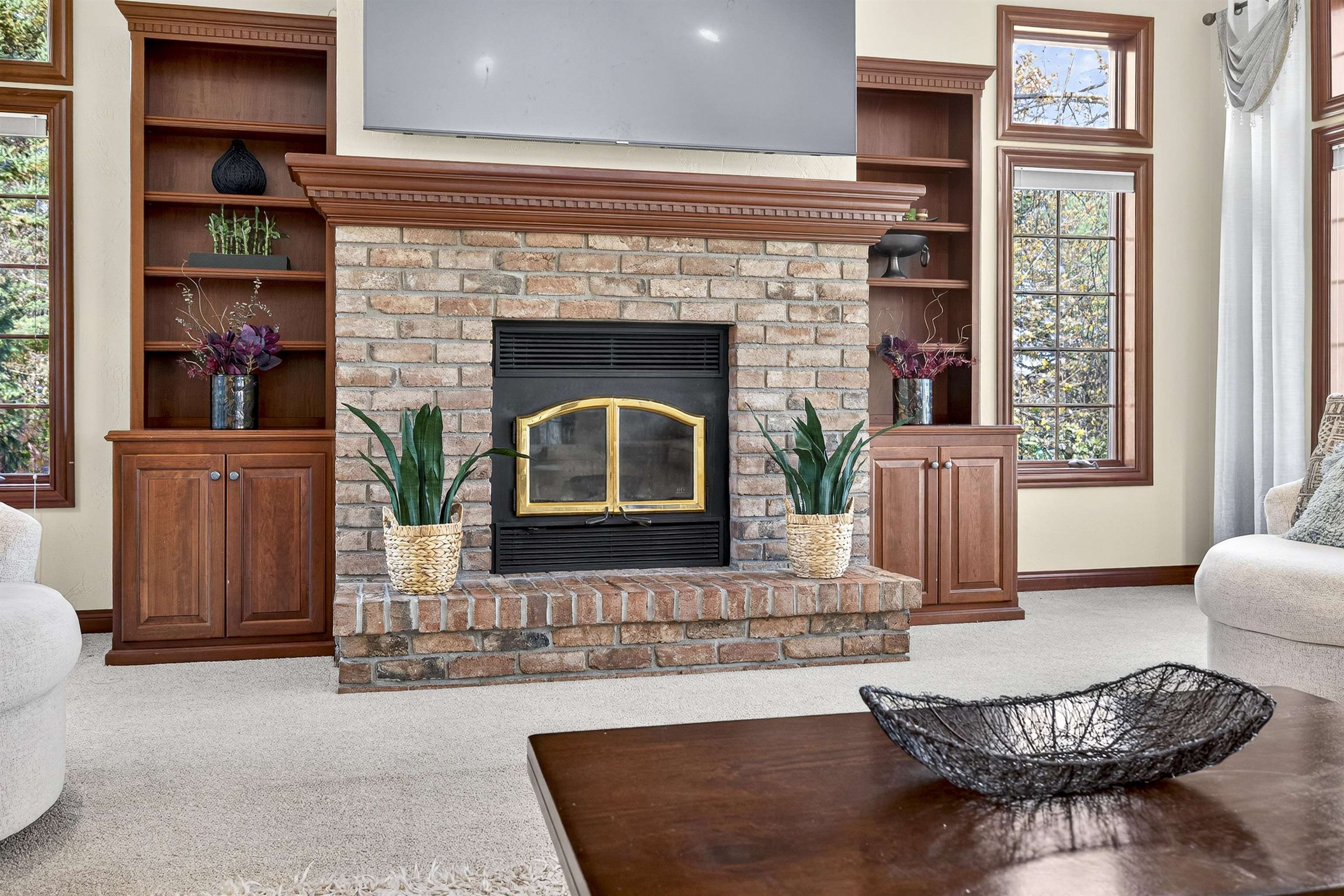 NEENAH, Wisconsin, 54956, United States, 5 Bedrooms Bedrooms, ,6 BathroomsBathrooms,Residential,For Sale,1992991