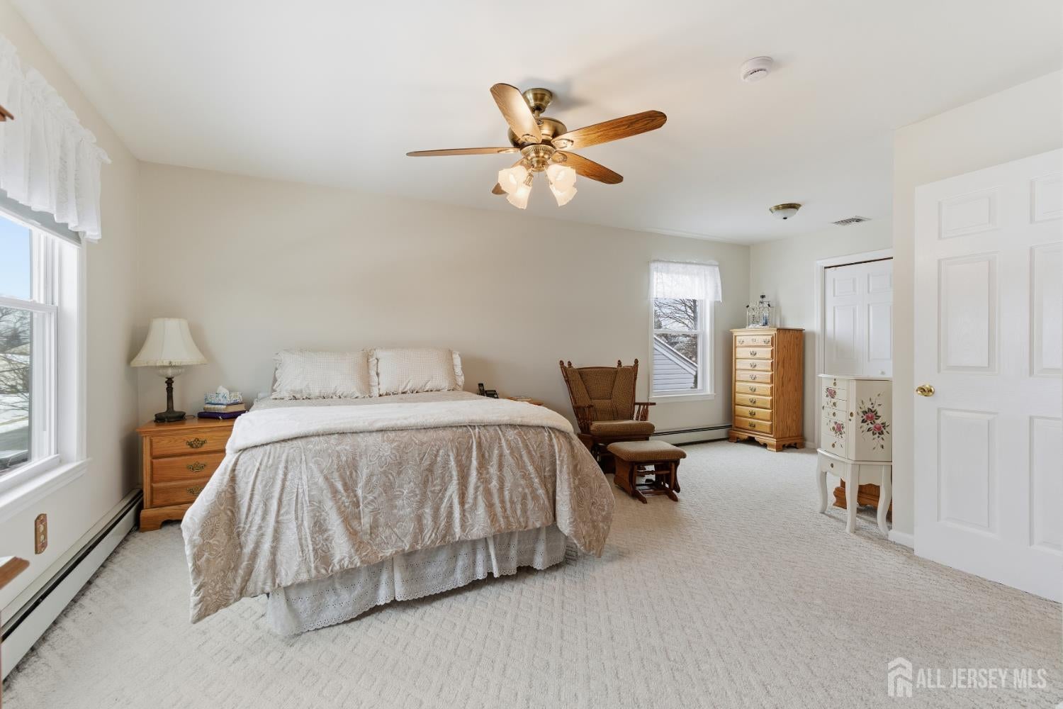 1201 - Carteret, New Jersey, 07008, United States, 4 Bedrooms Bedrooms, ,2 BathroomsBathrooms,Residential,For Sale,2006172