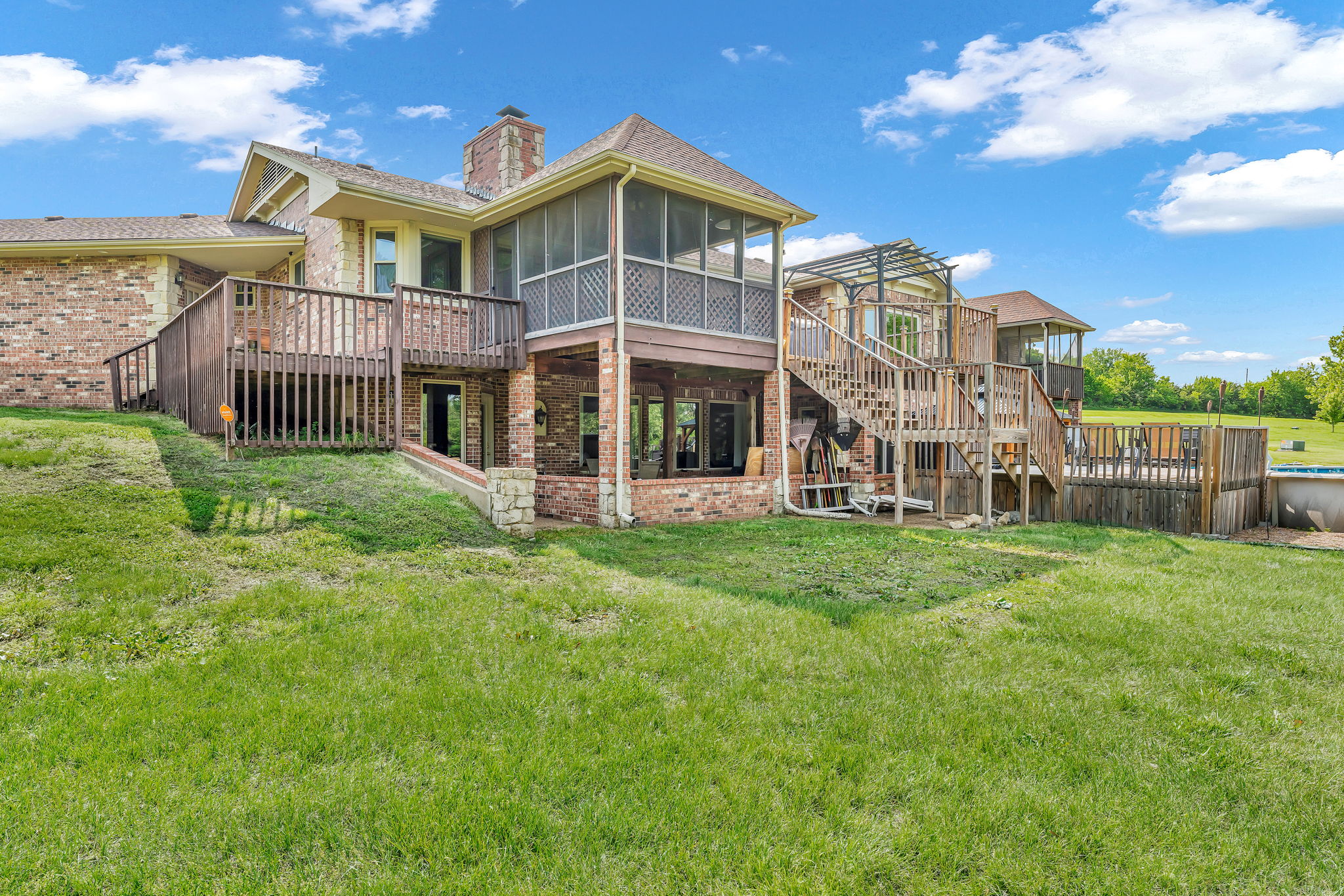 Topeka, Kansas, 66615, United States, 4 Bedrooms Bedrooms, ,8 BathroomsBathrooms,Residential,For Sale,1848877