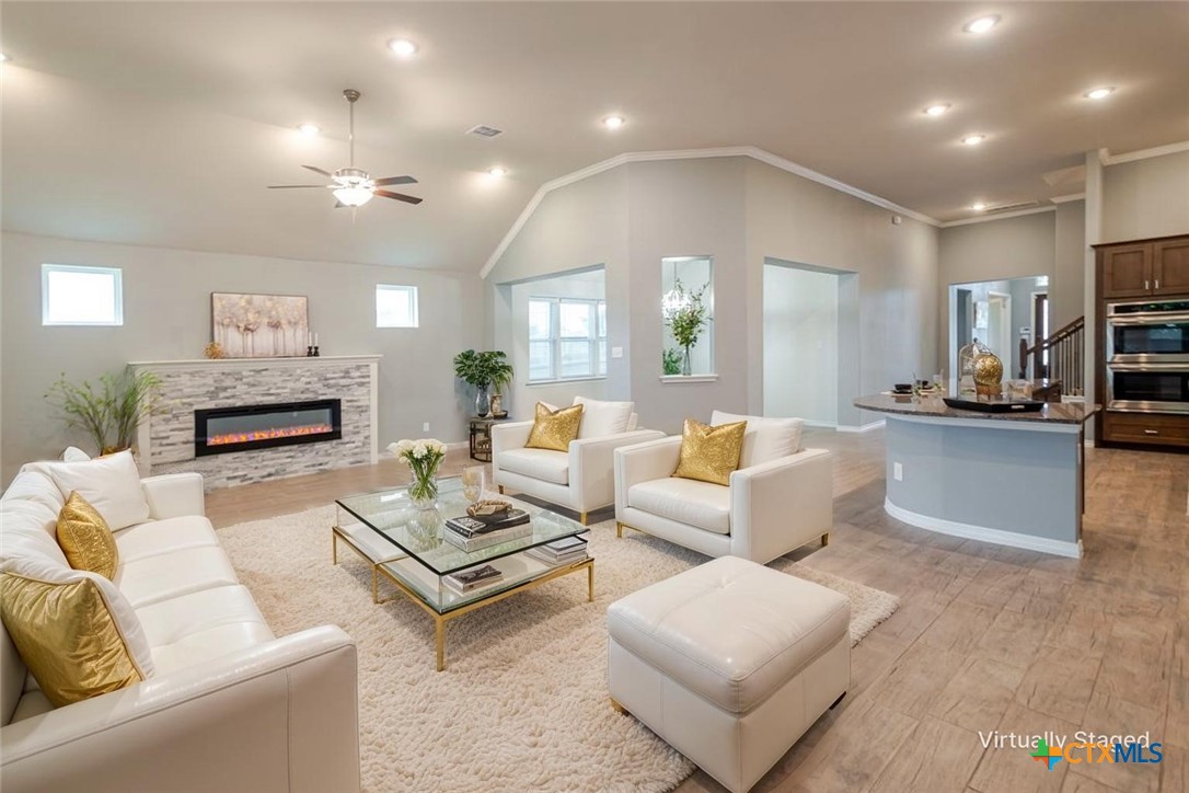 Killeen, Texas, 76542, United States, 5 Bedrooms Bedrooms, ,4 BathroomsBathrooms,Residential,For Sale,1988251