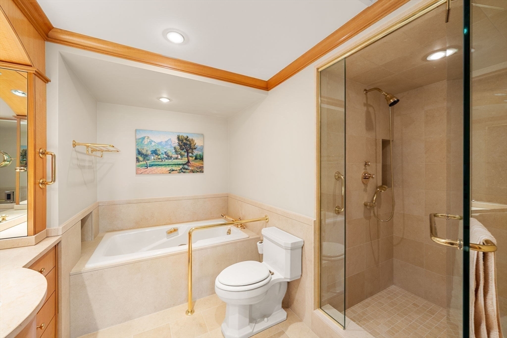 Boston, Massachusetts, 02116, United States, 1 Bedroom Bedrooms, ,2 BathroomsBathrooms,Residential,For Sale,1787577