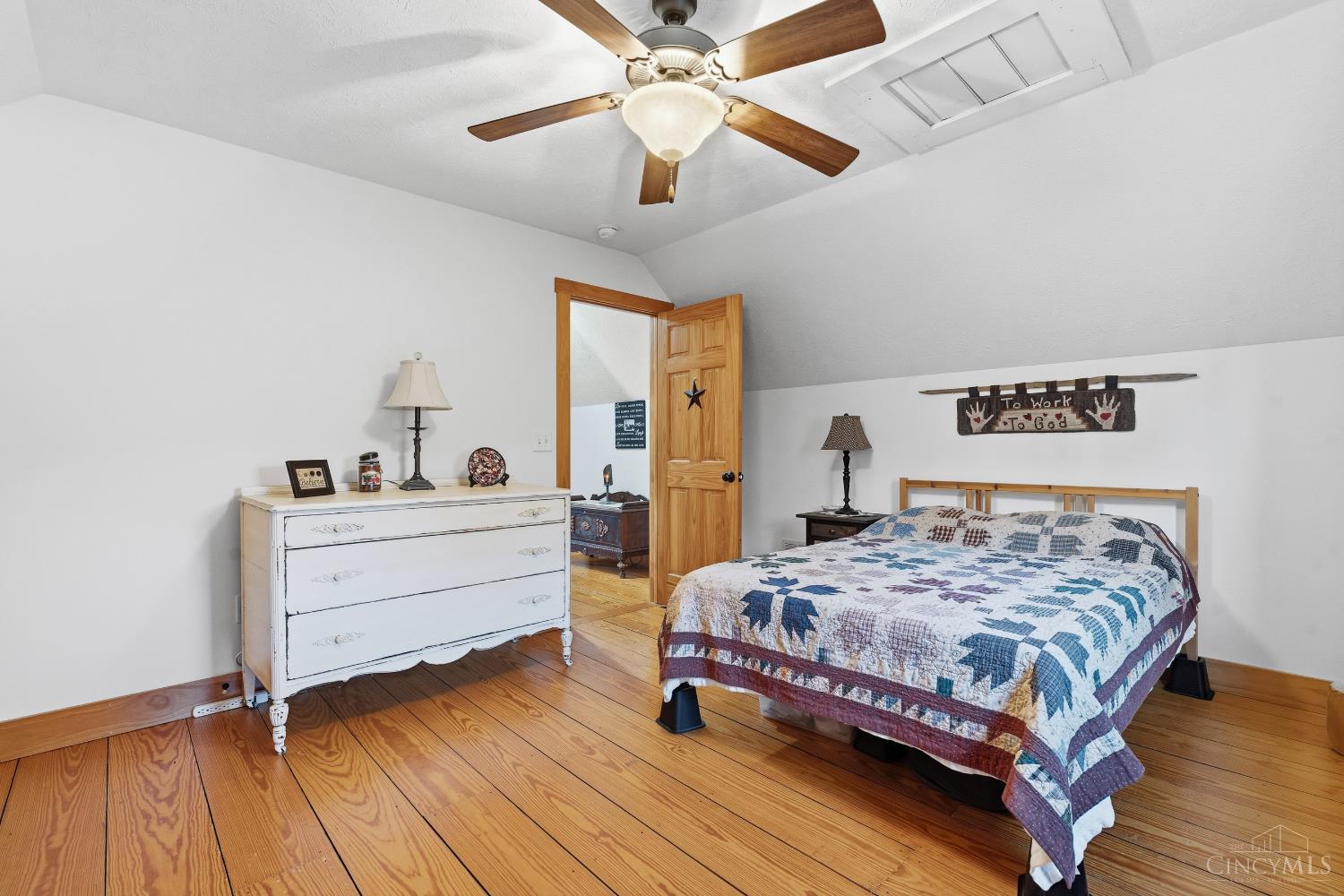 Wilmington, Ohio, 45177, United States, 6 Bedrooms Bedrooms, ,4 BathroomsBathrooms,Residential,For Sale,1989066