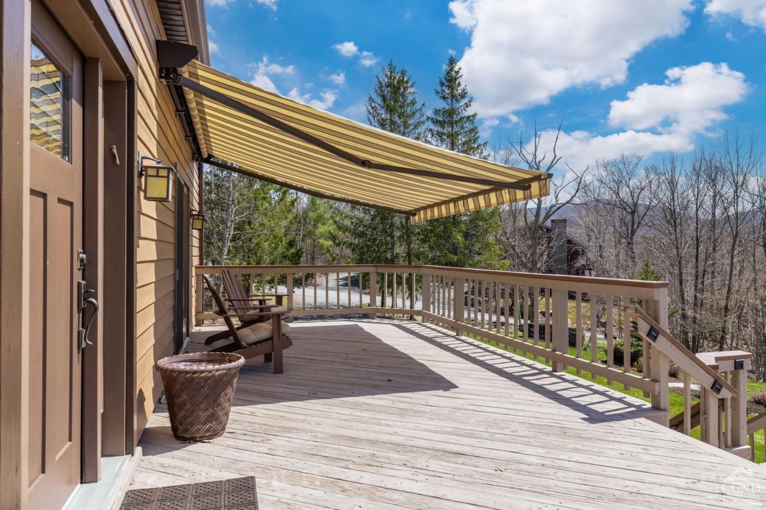 Hunter, New York, 12442, United States, 4 Bedrooms Bedrooms, ,5 BathroomsBathrooms,Residential,For Sale,1792843