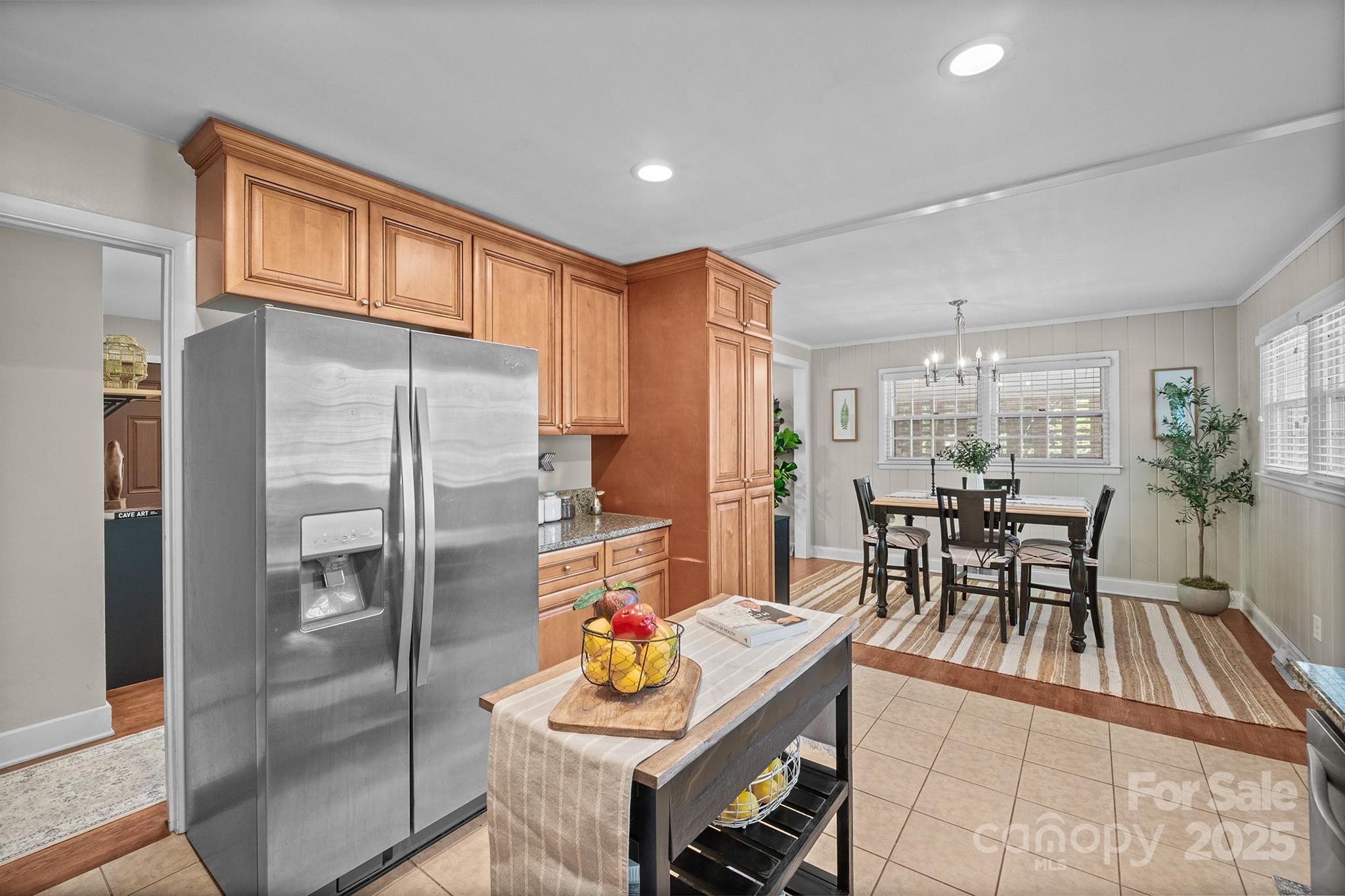 Charlotte, North Carolina, 28210, United States, 3 Bedrooms Bedrooms, ,2 BathroomsBathrooms,Residential,For Sale,1950475