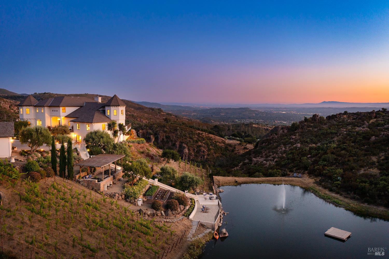 Napa, California, 94558, United States, 4 Bedrooms Bedrooms, ,6 BathroomsBathrooms,Residential,For Sale,1948372