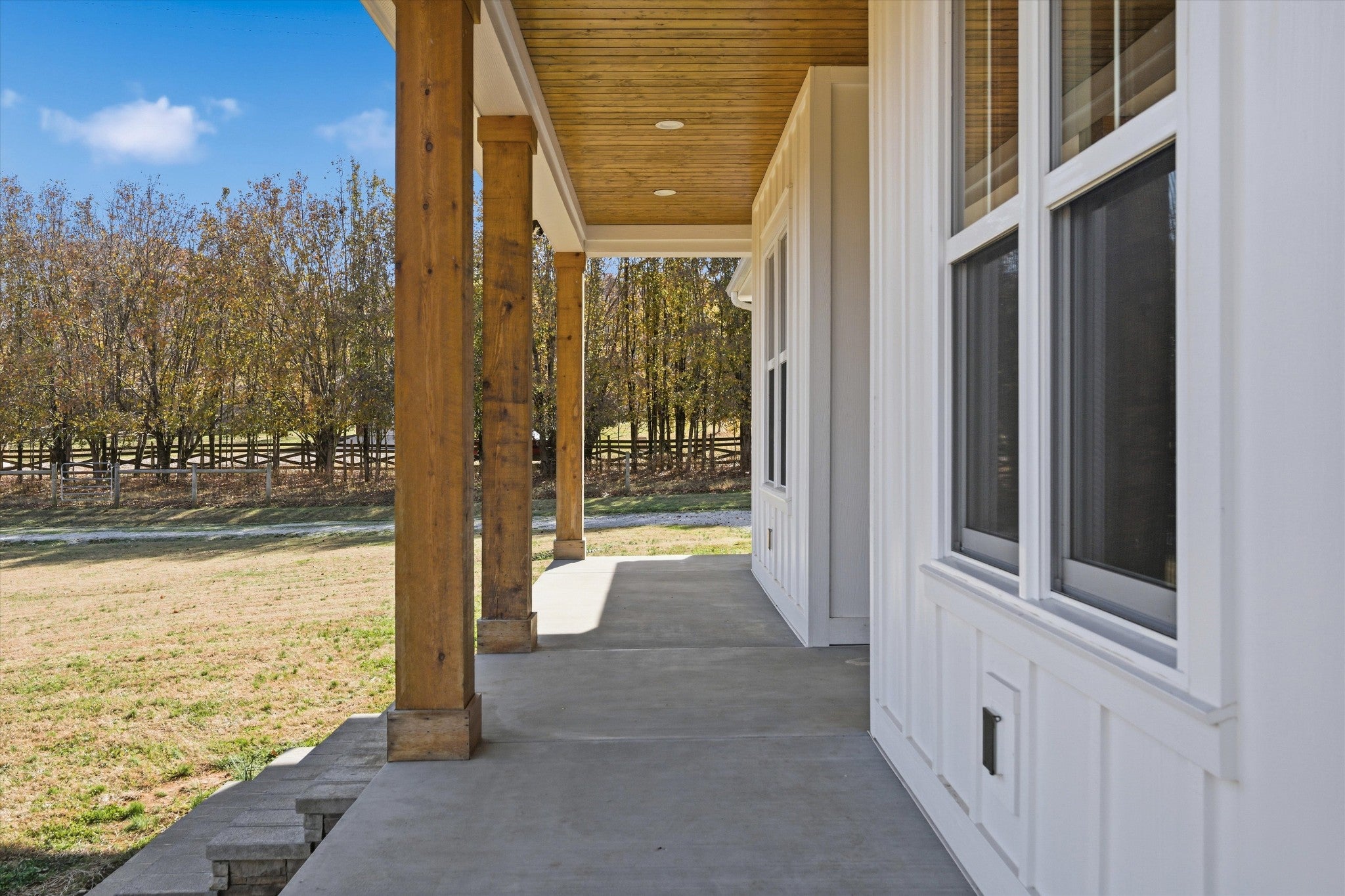 McMinnville, Tennessee, 37110, United States, 3 Bedrooms Bedrooms, ,2 BathroomsBathrooms,Residential,For Sale,2006562