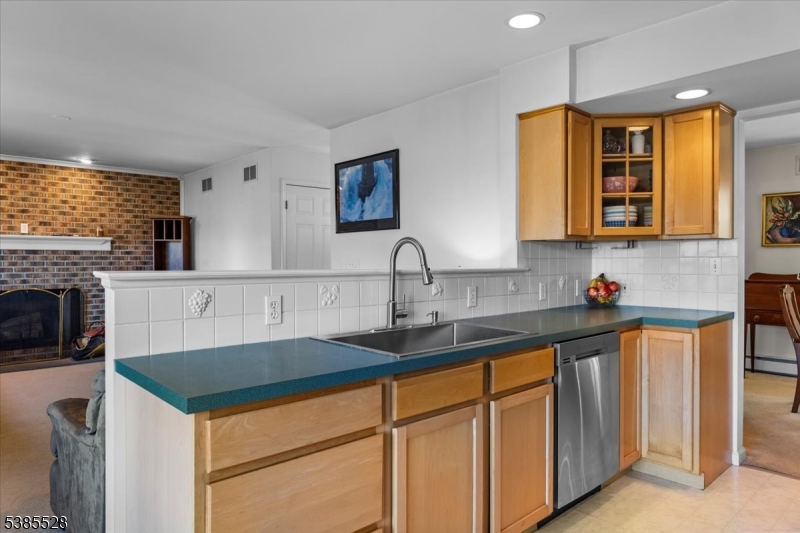 White Twp., New Jersey, 07823, United States, 4 Bedrooms Bedrooms, ,3 BathroomsBathrooms,Residential,For Sale,1989028