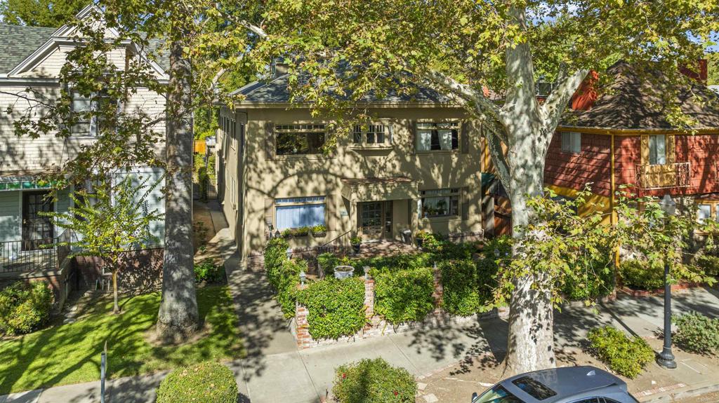 Sacramento, California, 95816, United States, ,Residential,For Sale,1841751