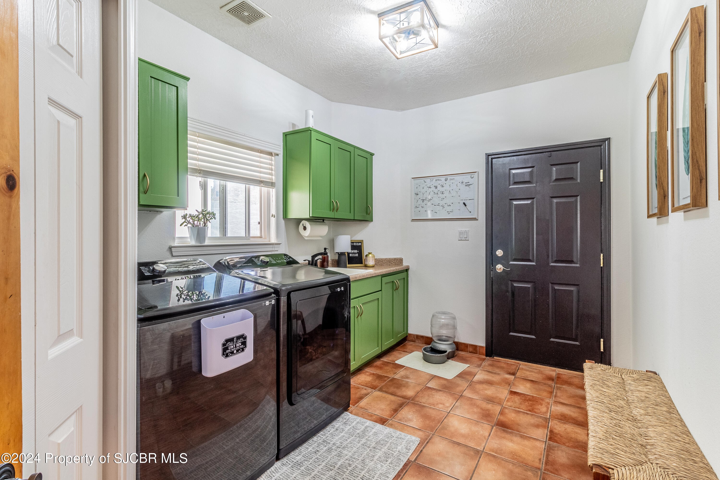 610 CERRILLOS Drive, Farmington, New Mexico, 87401, United States, 4 Bedrooms Bedrooms, ,4 BathroomsBathrooms,Residential,For Sale,610 CERRILLOS Drive,1623720