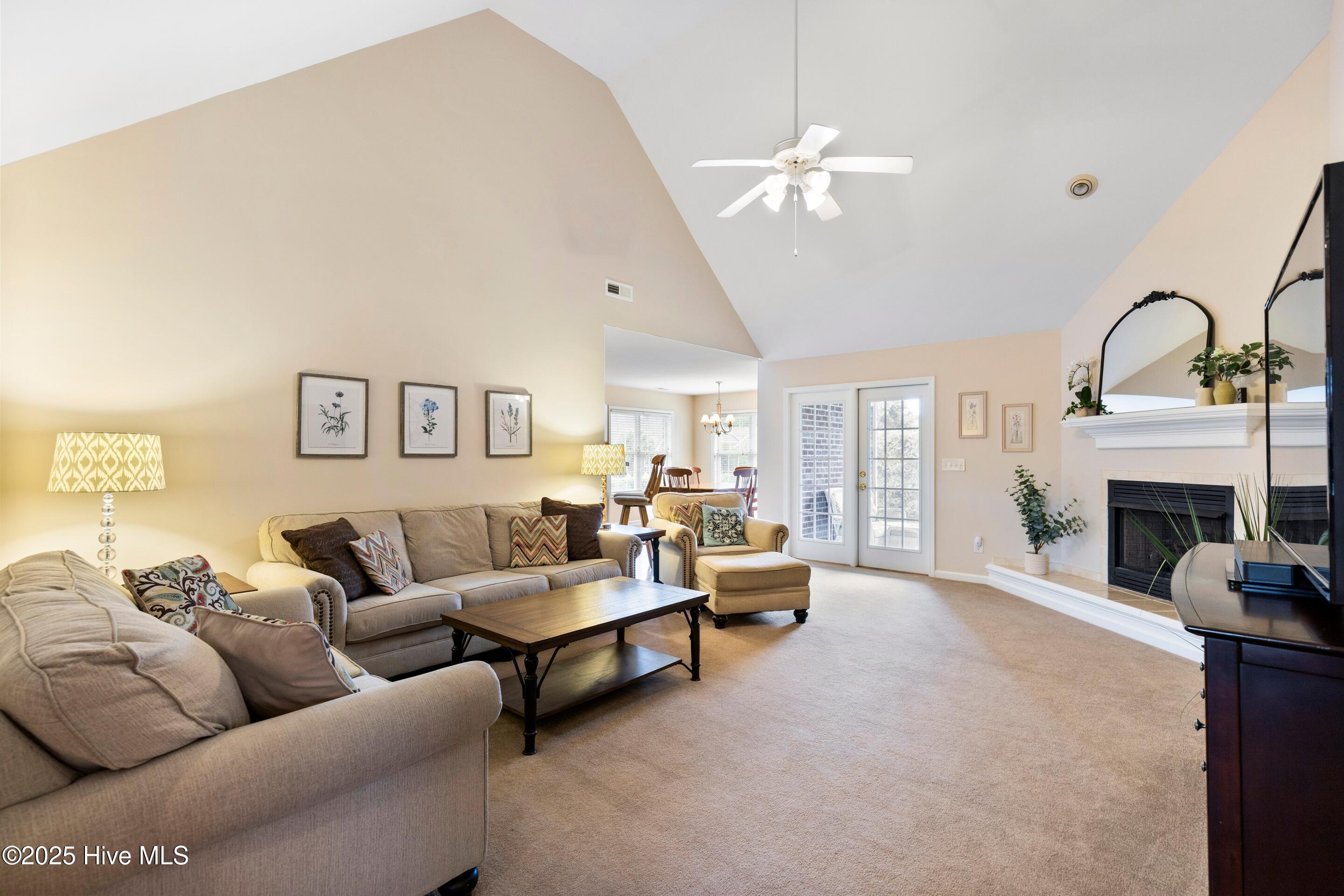 Wilmington, North Carolina, 28409, United States, 4 Bedrooms Bedrooms, ,3 BathroomsBathrooms,Residential,For Sale,1898708
