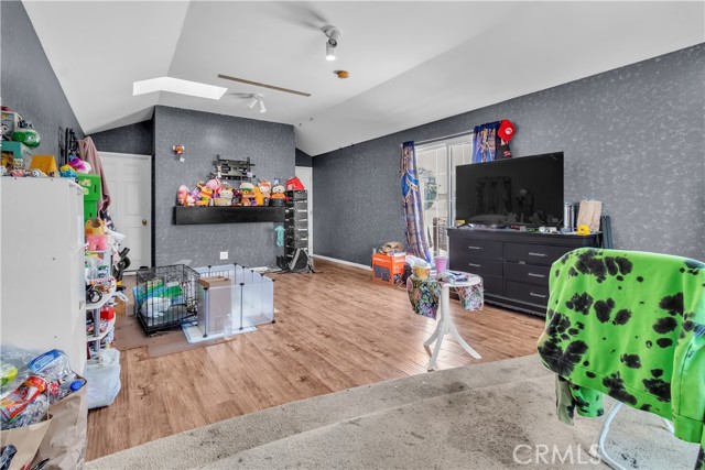 Los Angeles, California, 90061, United States, 3 Bedrooms Bedrooms, ,2 BathroomsBathrooms,Residential,For Sale,2048568
