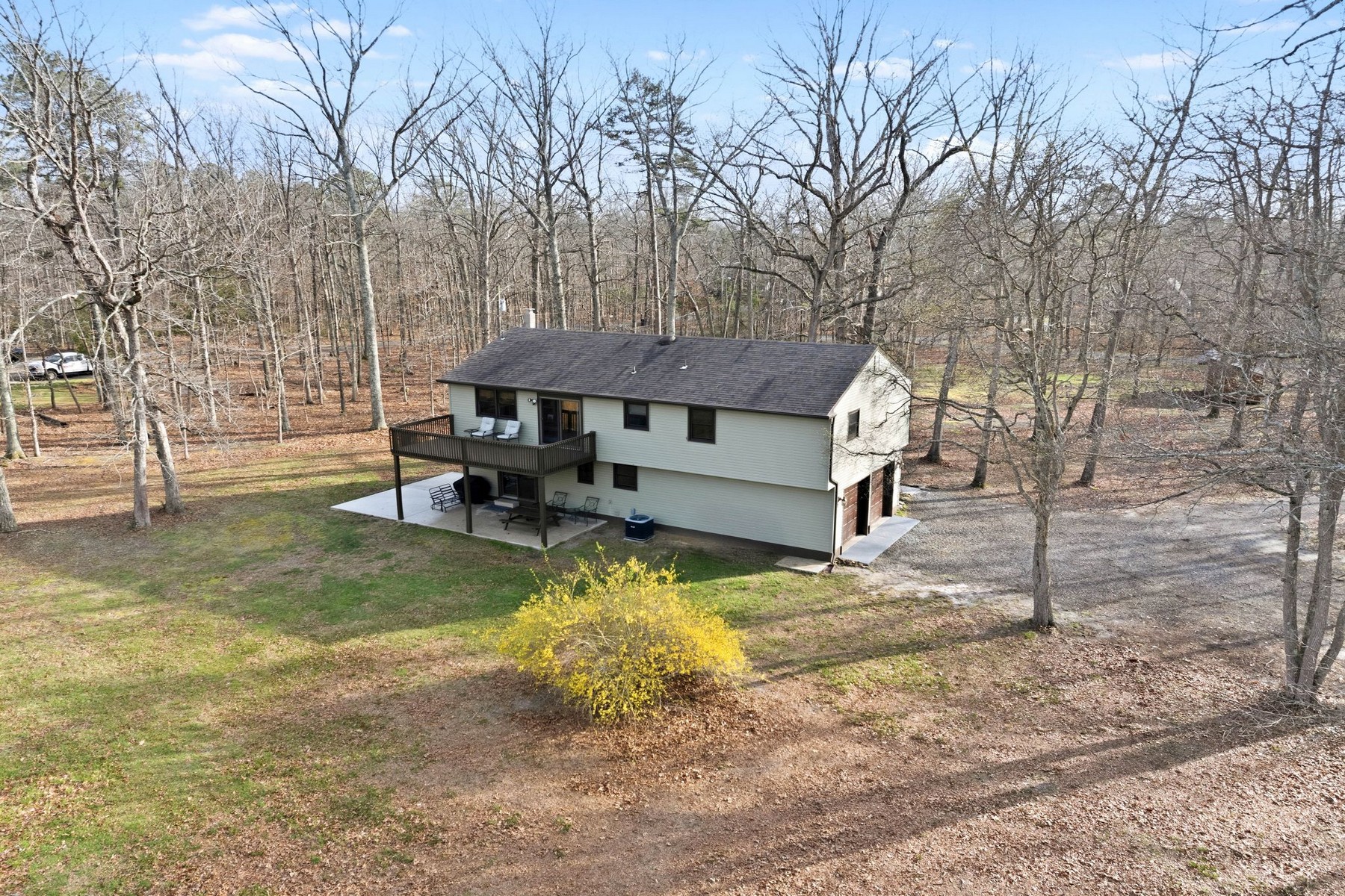  6311 Pine St - 物件實景