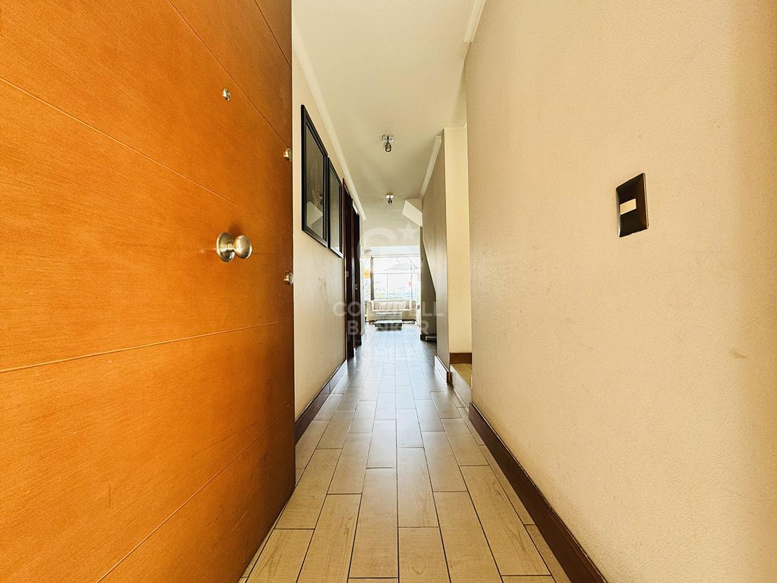 Lo Barnechea, Chile, 4 Bedrooms Bedrooms, ,4 BathroomsBathrooms,Residential,For Sale,1965177