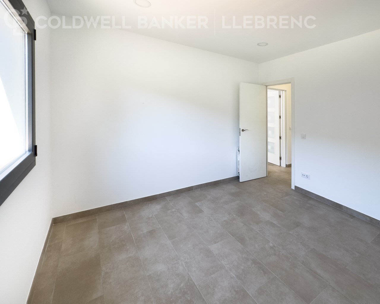 Barcelona, Barcelona, Sarri? - Sant Gervasi, Vallv, Barcelona, Catalonia, ES, 4 Bedrooms Bedrooms, ,3 BathroomsBathrooms,Residential,For Sale,Barcelona, Barcelona, Sarri? - Sant Gervasi, Vallv,1624864