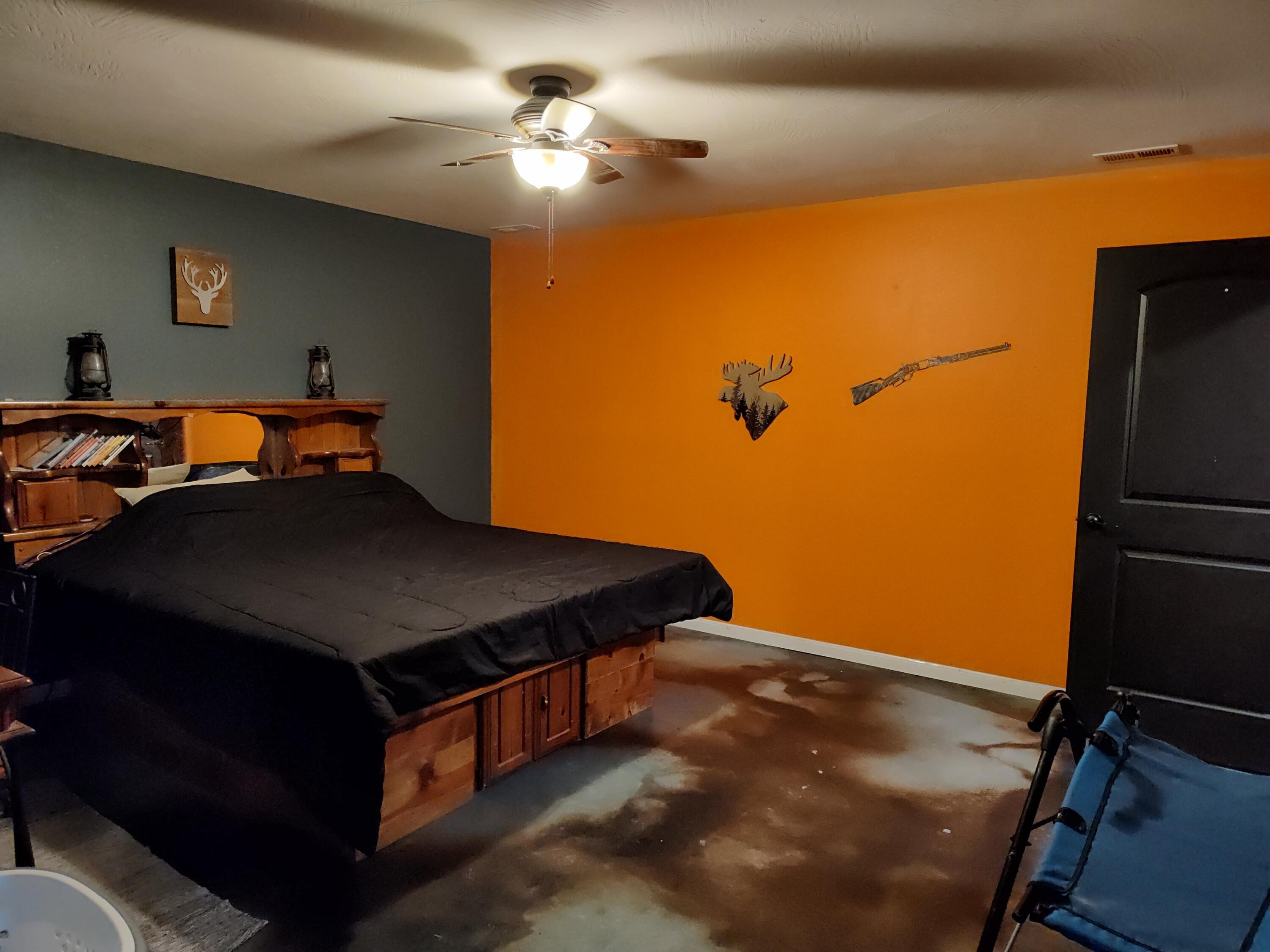 Bolivar, Missouri, 65613, United States, 2 Bedrooms Bedrooms, ,3 BathroomsBathrooms,Residential,For Sale,1975211