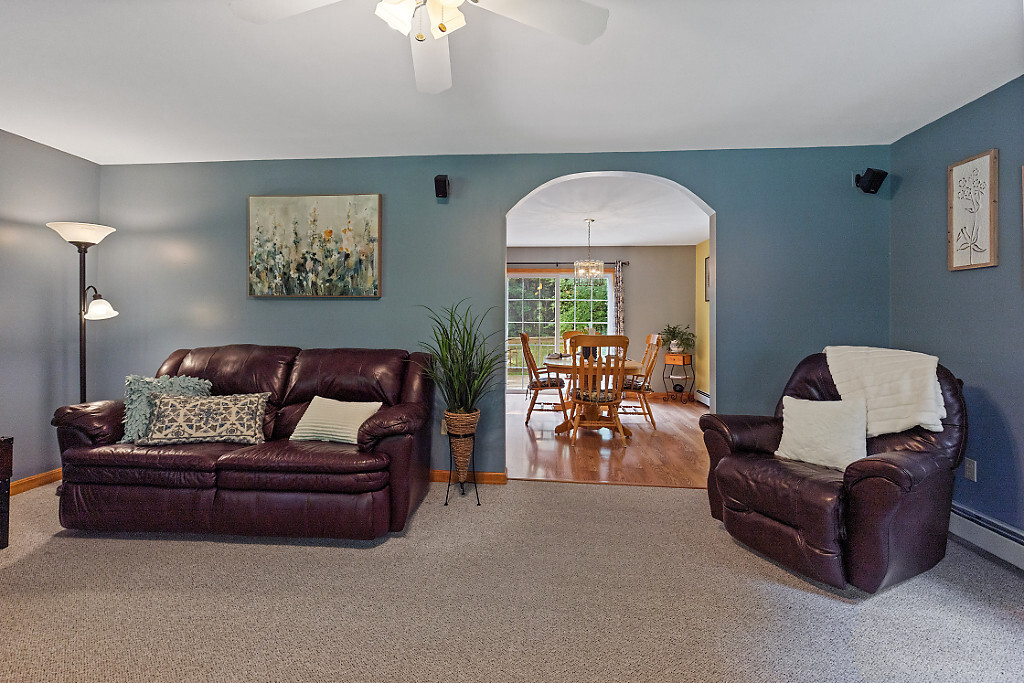 Palermo, Maine, 04354, United States, 3 Bedrooms Bedrooms, ,3 BathroomsBathrooms,Residential,For Sale,1885908