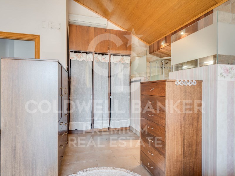 Cerdanyola del Vallès, Catalonia, ES, 4 Bedrooms Bedrooms, ,4 BathroomsBathrooms,Residential,For Sale,1613649