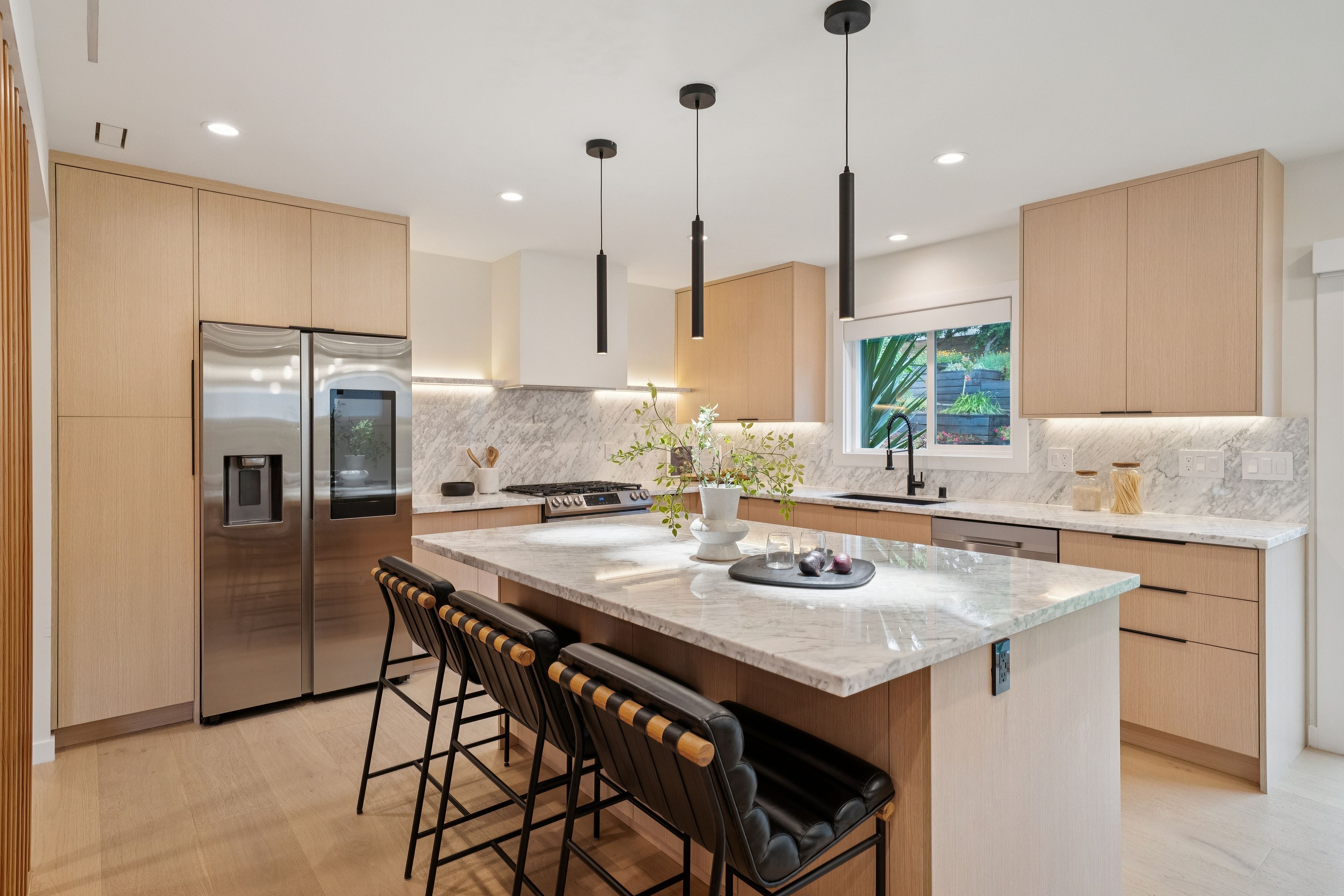  Contemporary San Mateo Single Story Remodeled in 2023 - 物件實景