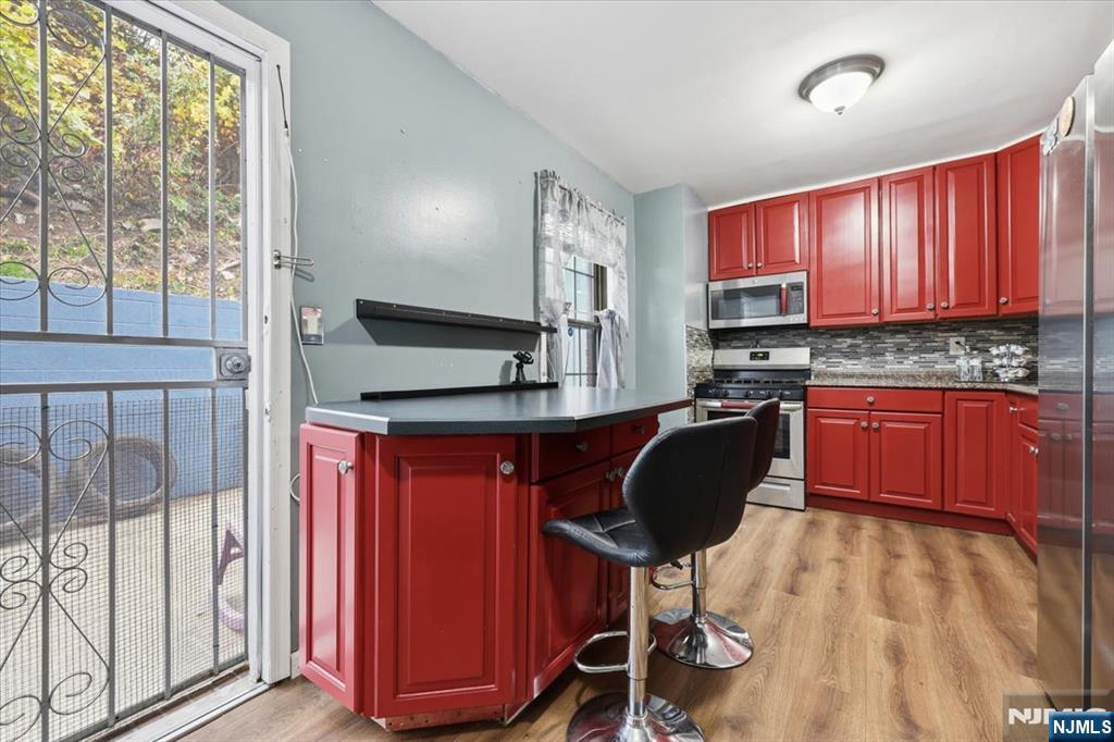 North Bergen, New Jersey, 07047, United States, 3 Bedrooms Bedrooms, ,3 BathroomsBathrooms,Residential,For Sale,1987538