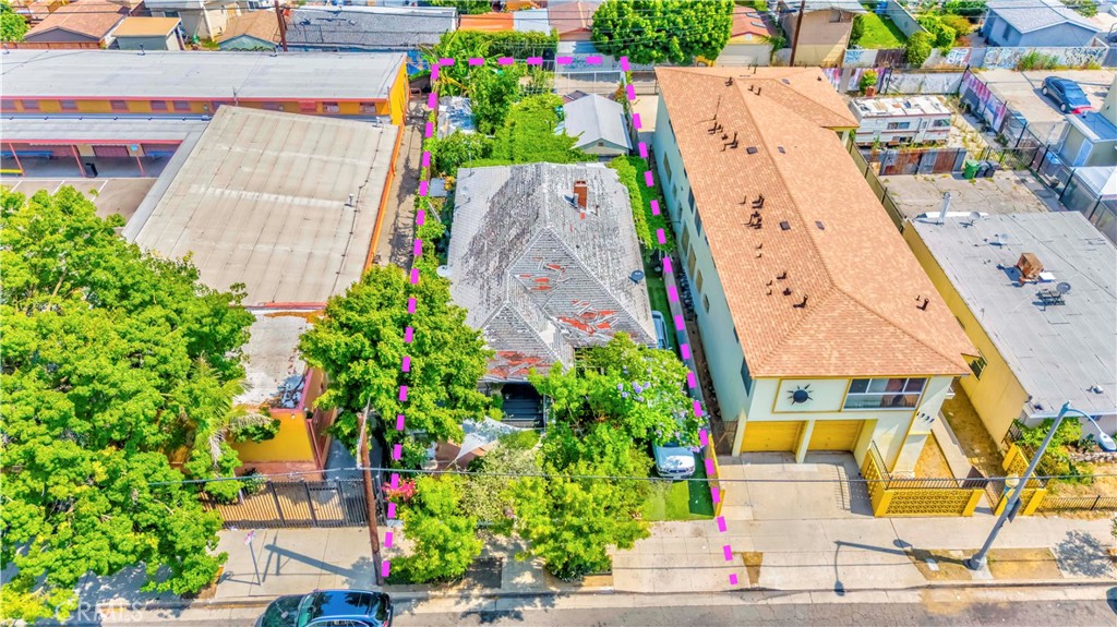 Los Angeles, California, 90018, United States, 3 Bedrooms Bedrooms, ,1 BathroomBathrooms,Residential,For Sale,1887928