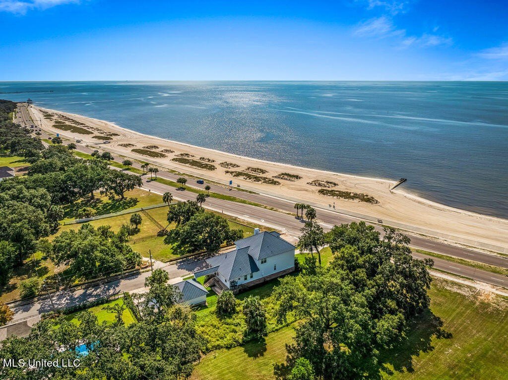 Gulfport, Mississippi, 39501, United States, 4 Bedrooms Bedrooms, ,3 BathroomsBathrooms,Residential,For Sale,1974056