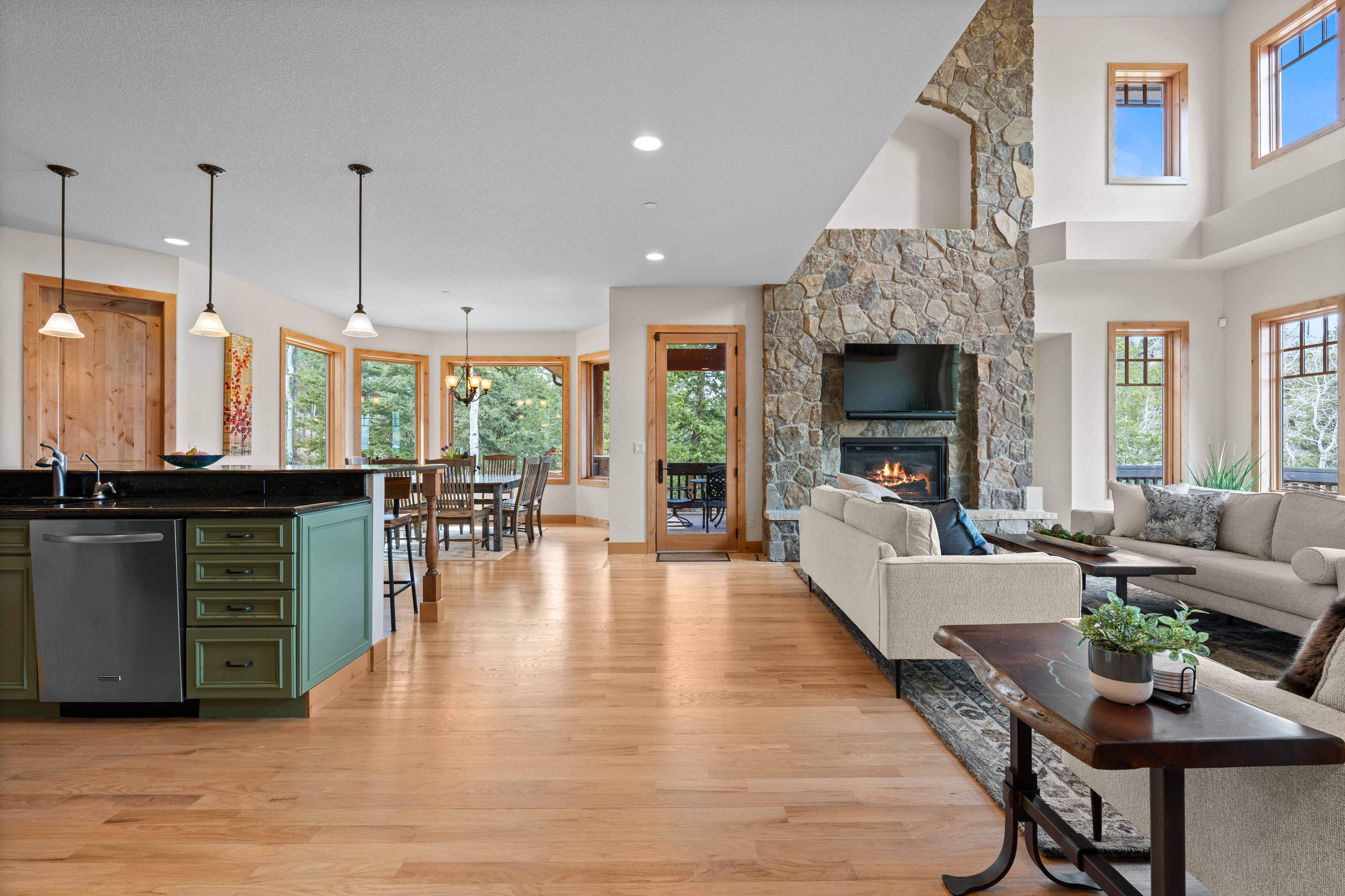  Luxury Mountain retreat with over 7,000 SF - 物件實景