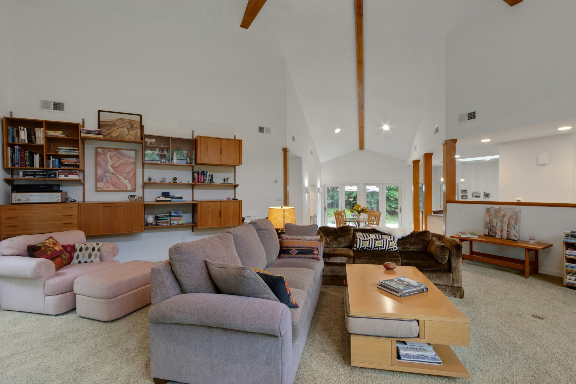  Extraordinary Custom Home - 物件實景