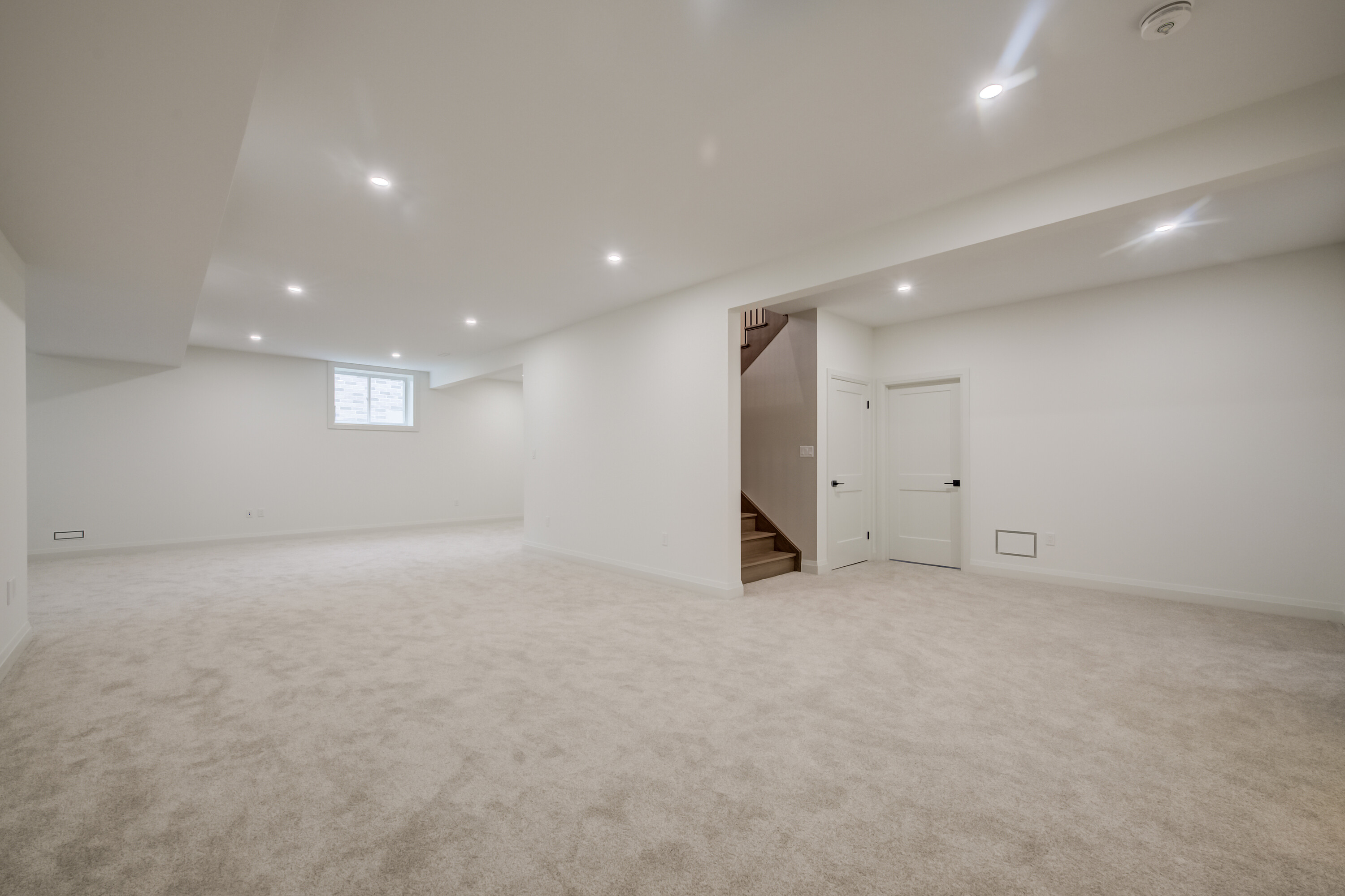  Custom-Built Bungalow - 物件實景