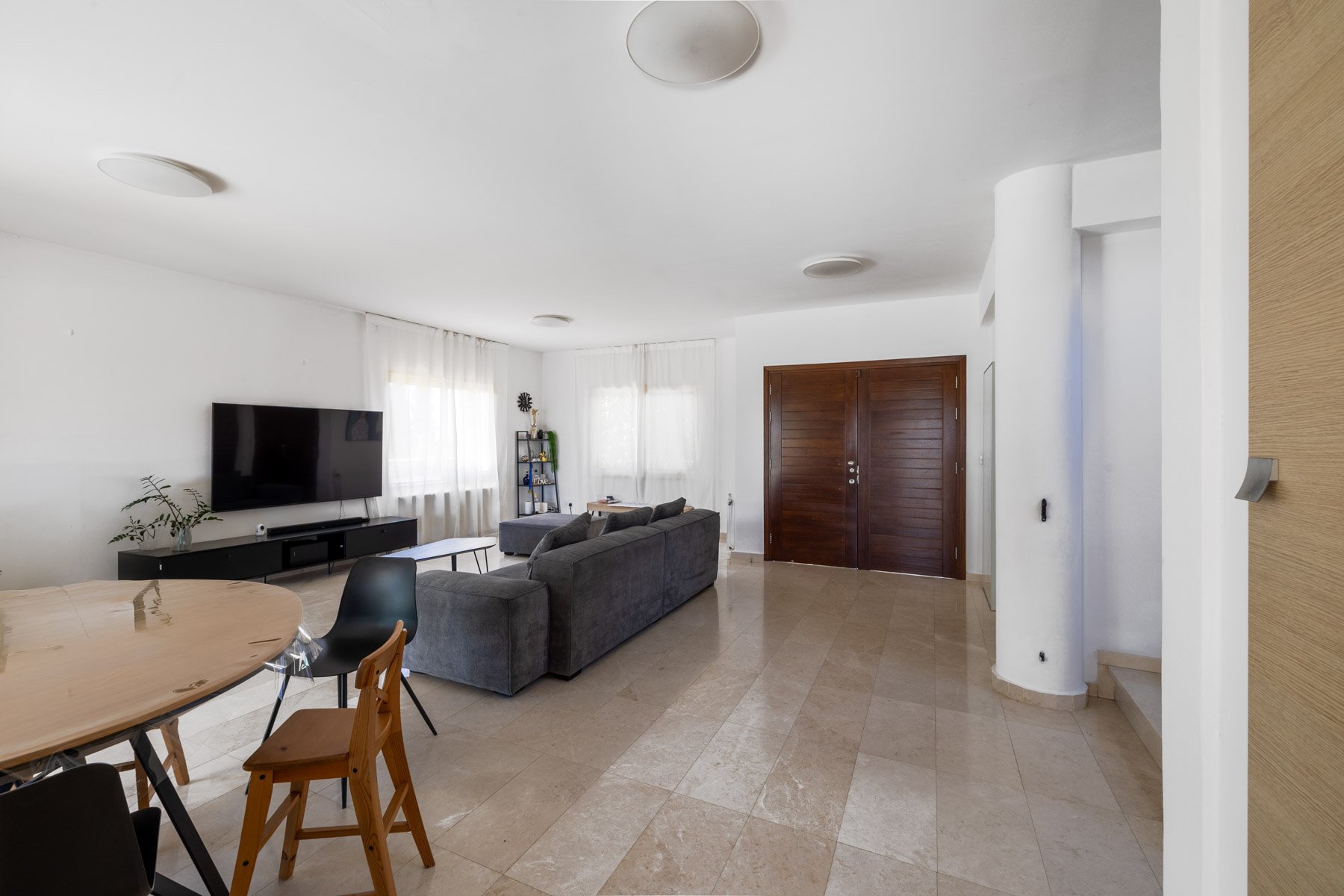  5 Bedroom Villa with Private Pool & Sea Views in Agios Tychonas, Limassol - 物件實景