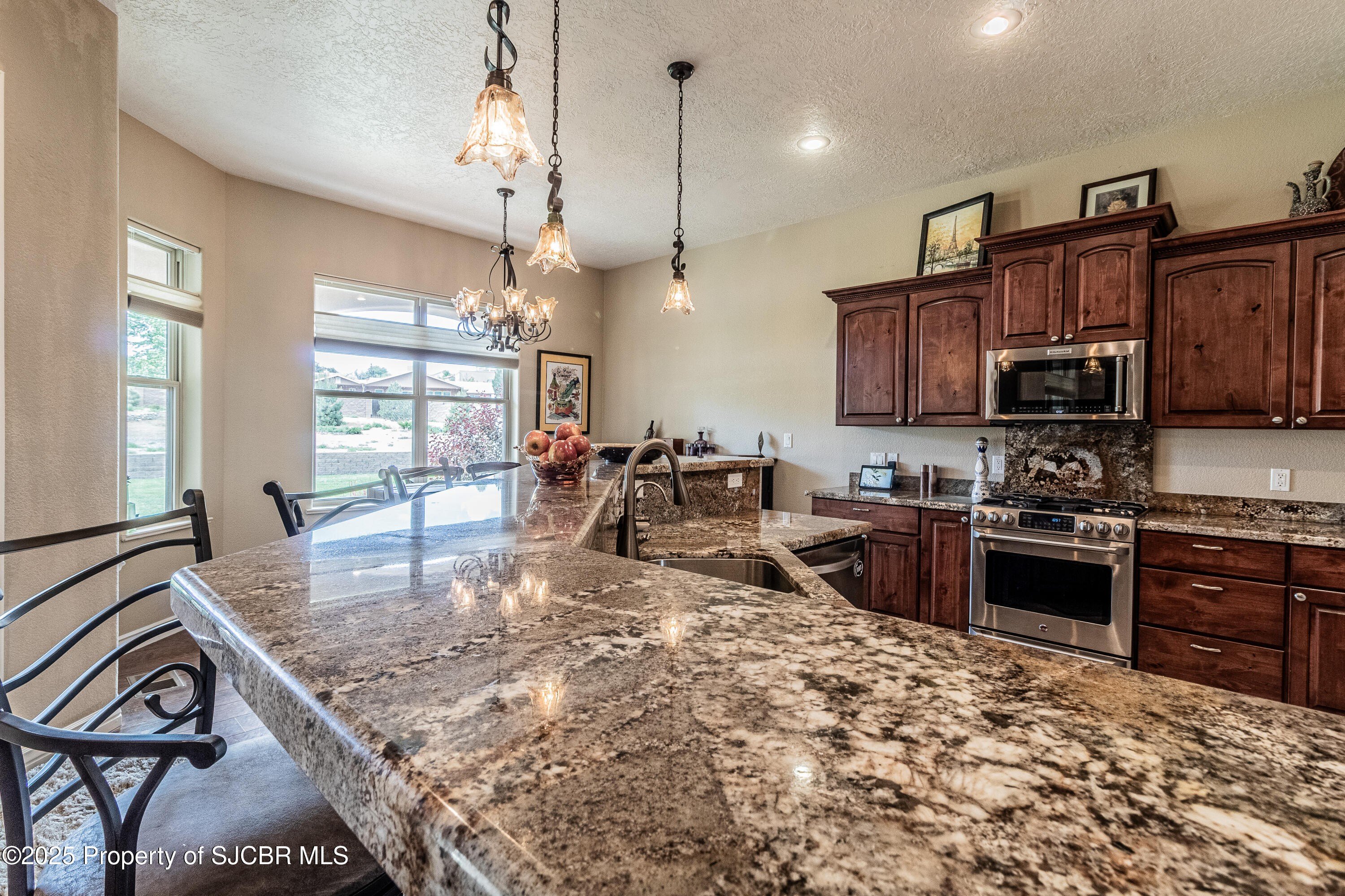 Aztec, New Mexico, 87410, United States, 4 Bedrooms Bedrooms, ,4 BathroomsBathrooms,Residential,For Sale,1857404