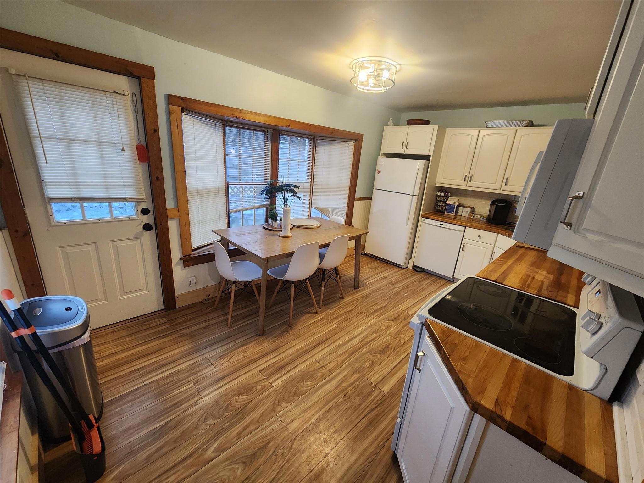 Roscoe, New York, 12776, United States, 4 Bedrooms Bedrooms, ,3 BathroomsBathrooms,Residential,For Sale,1931471