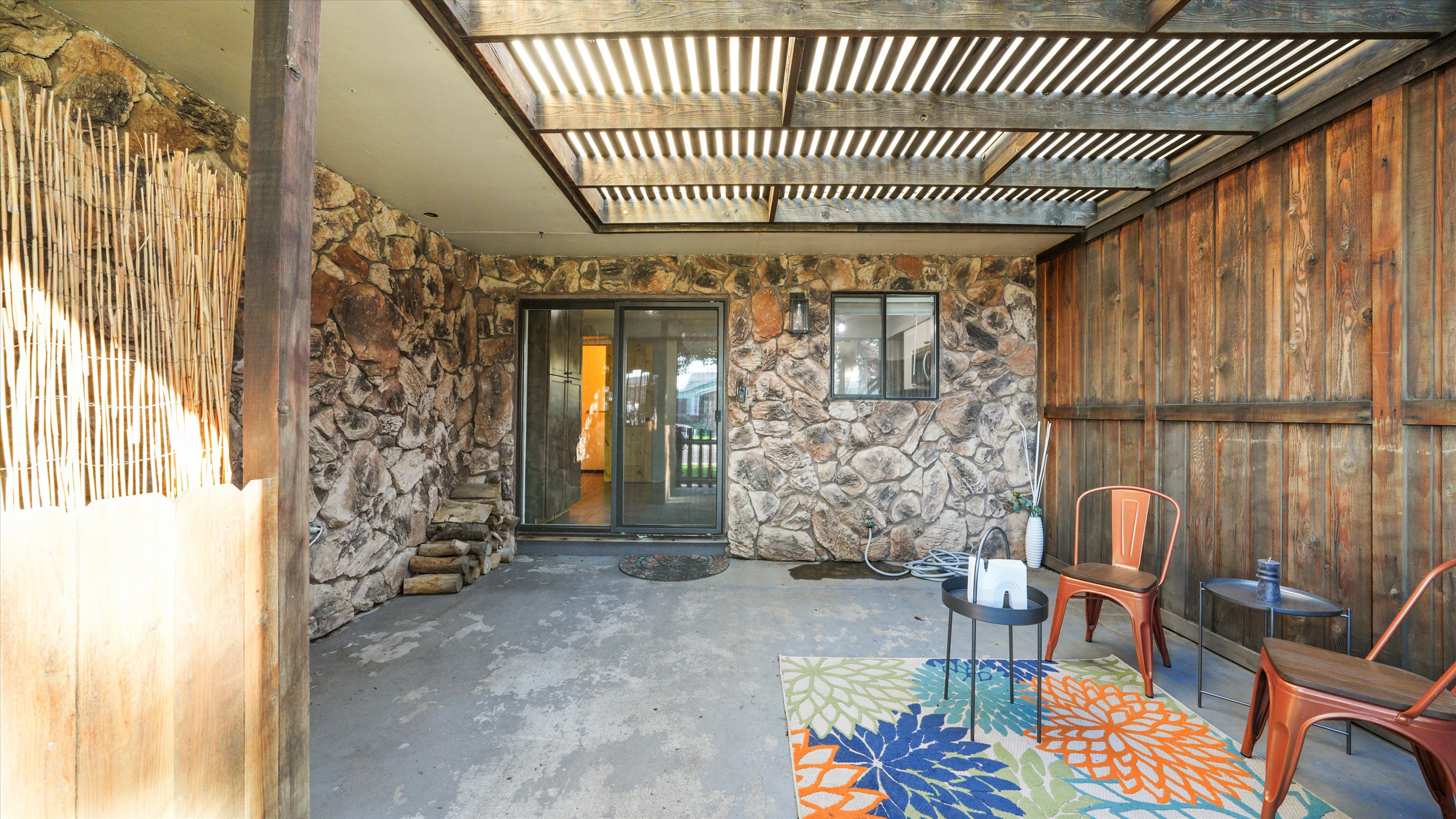  Updated and move in ready - 物件實景