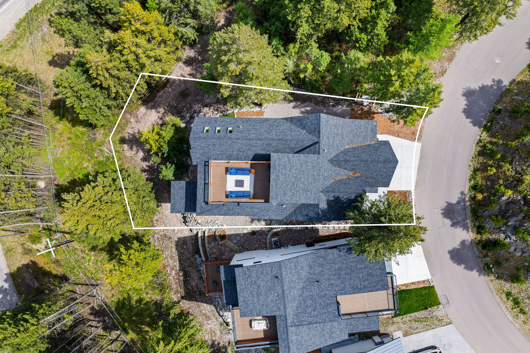  215 Whisper Ridge Drive - 物件實景