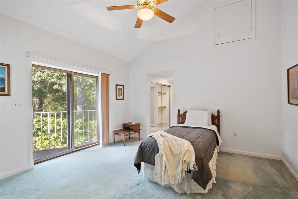 Salem, Massachusetts, 01970, United States, 2 Bedrooms Bedrooms, ,3 BathroomsBathrooms,Residential,For Sale,1932655