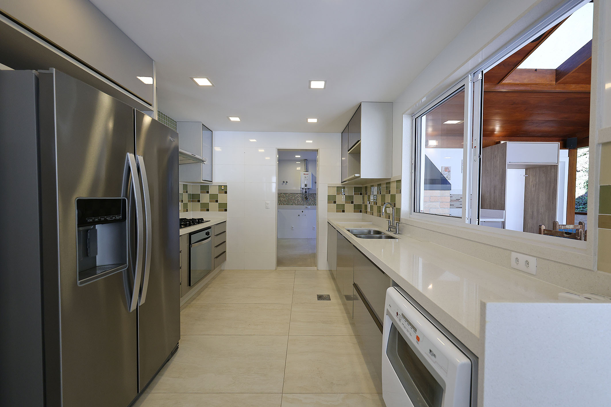  Newly built residence with panoramic elevator in gated condominium in Petrópolis - 物件實景