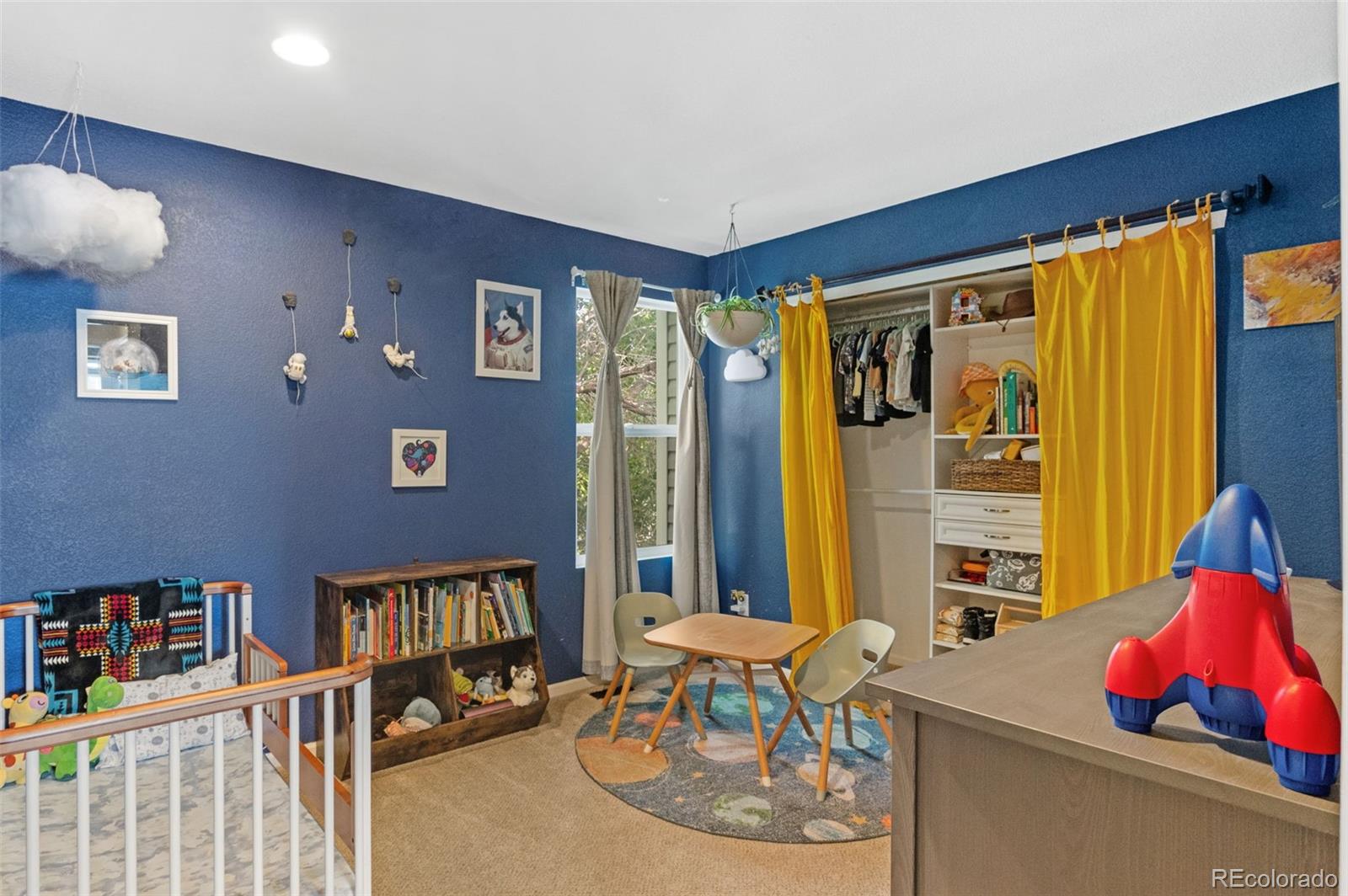 Morrison, Colorado, 80465, United States, 3 Bedrooms Bedrooms, ,2 BathroomsBathrooms,Residential,For Sale,1947619