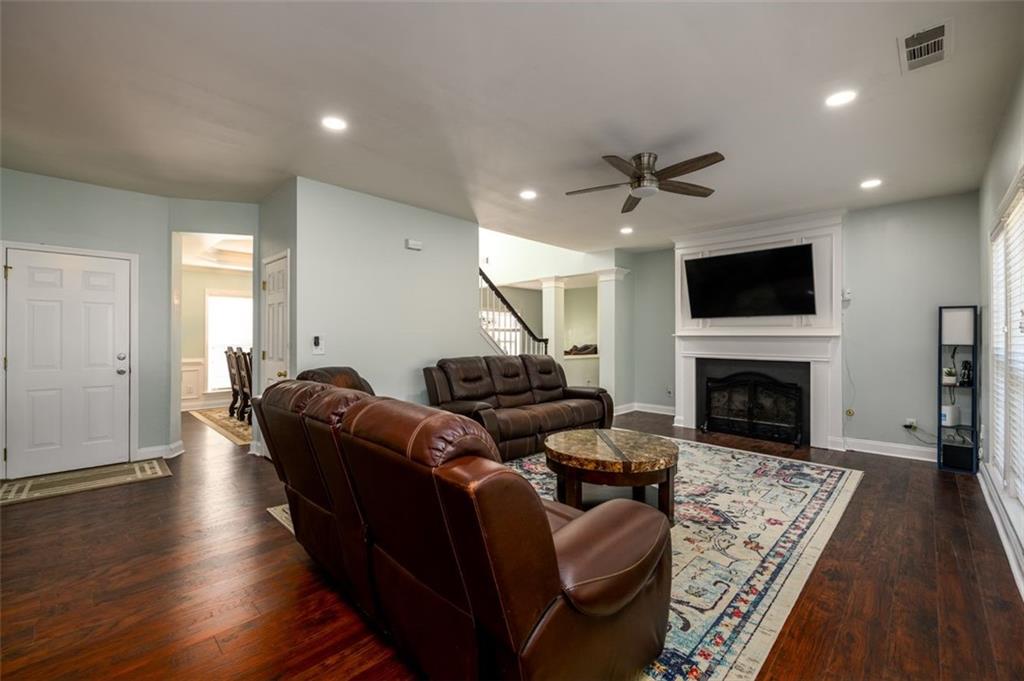 Lilburn, Georgia, 30047, United States, 5 Bedrooms Bedrooms, ,3 BathroomsBathrooms,Residential,For Sale,1882447