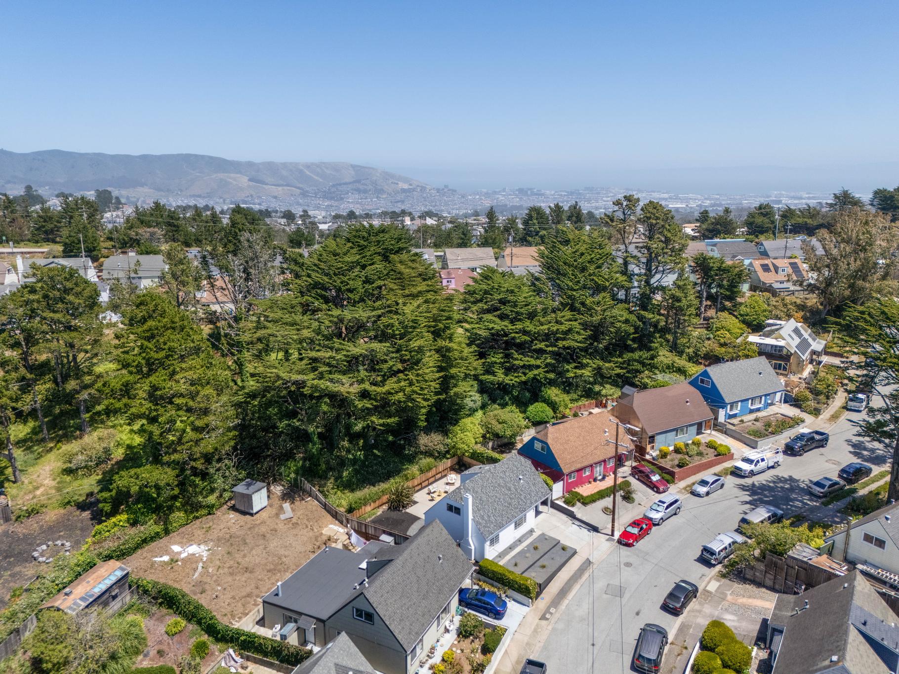  Exceptional Pacifica Retreat with Views - 物件實景