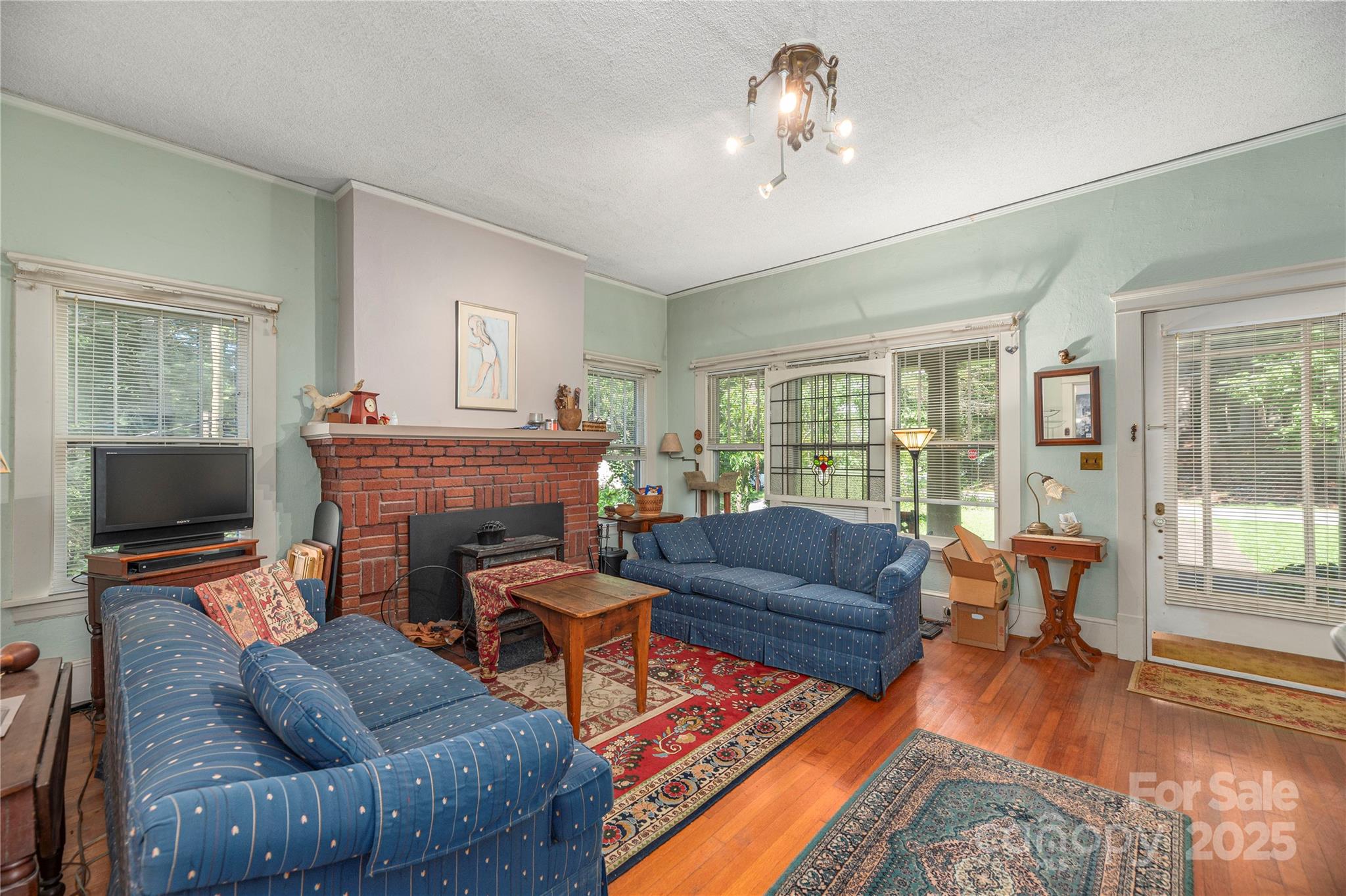 Asheville, North Carolina, 28806, United States, 3 Bedrooms Bedrooms, ,1 BathroomBathrooms,Residential,For Sale,1895241