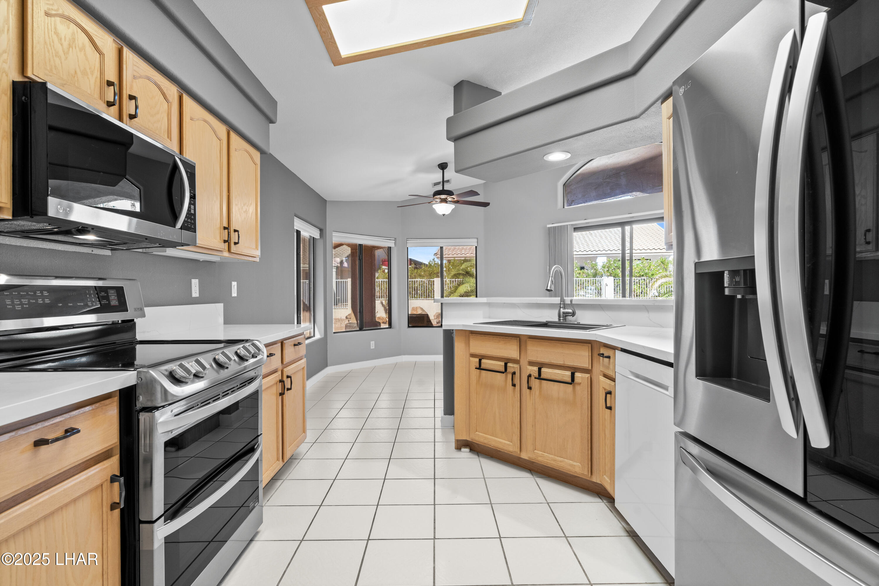 Lake Havasu City, Arizona, 86404, United States, 3 Bedrooms Bedrooms, ,Residential,For Sale,1988180