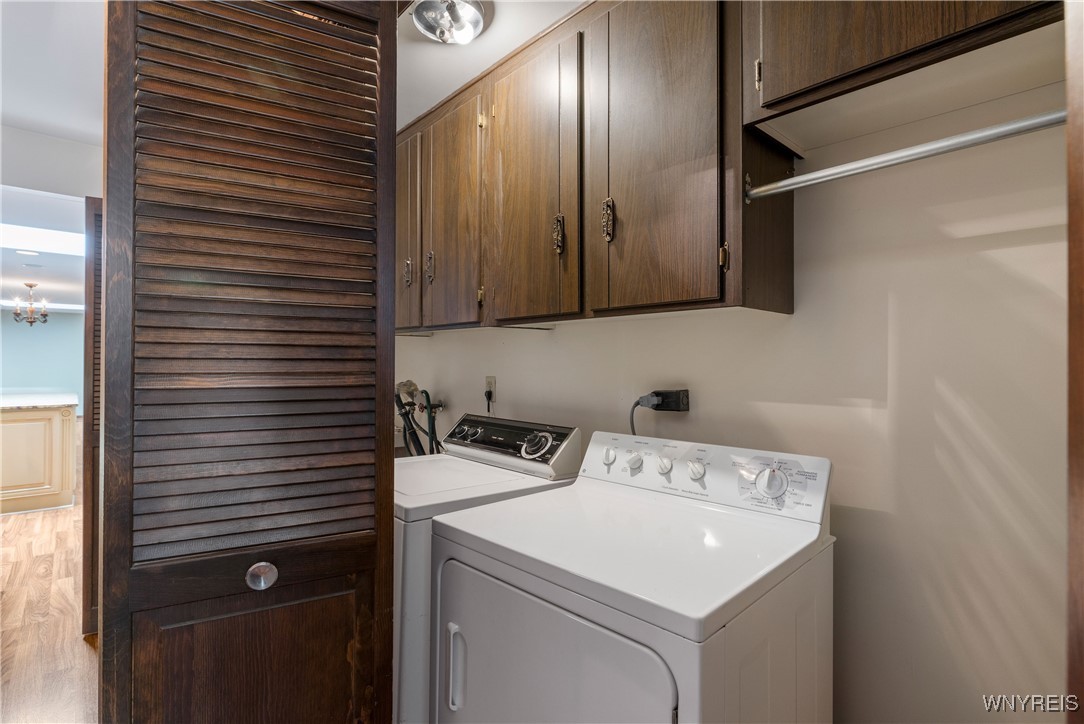 Lewiston, New York, 14092, United States, 3 Bedrooms Bedrooms, ,4 BathroomsBathrooms,Residential,For Sale,1937436