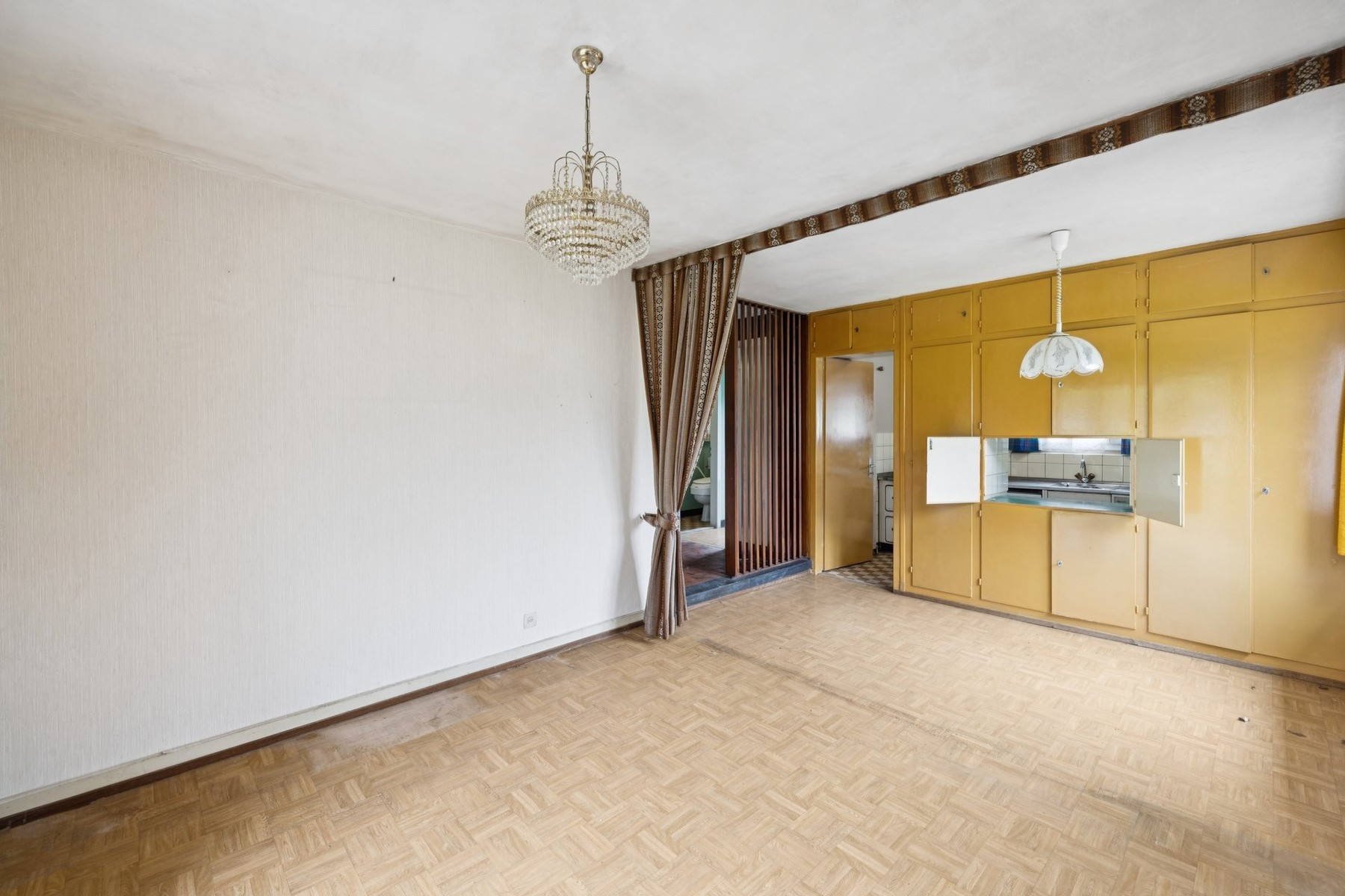  Detached villa in need of renovation - 物件實景
