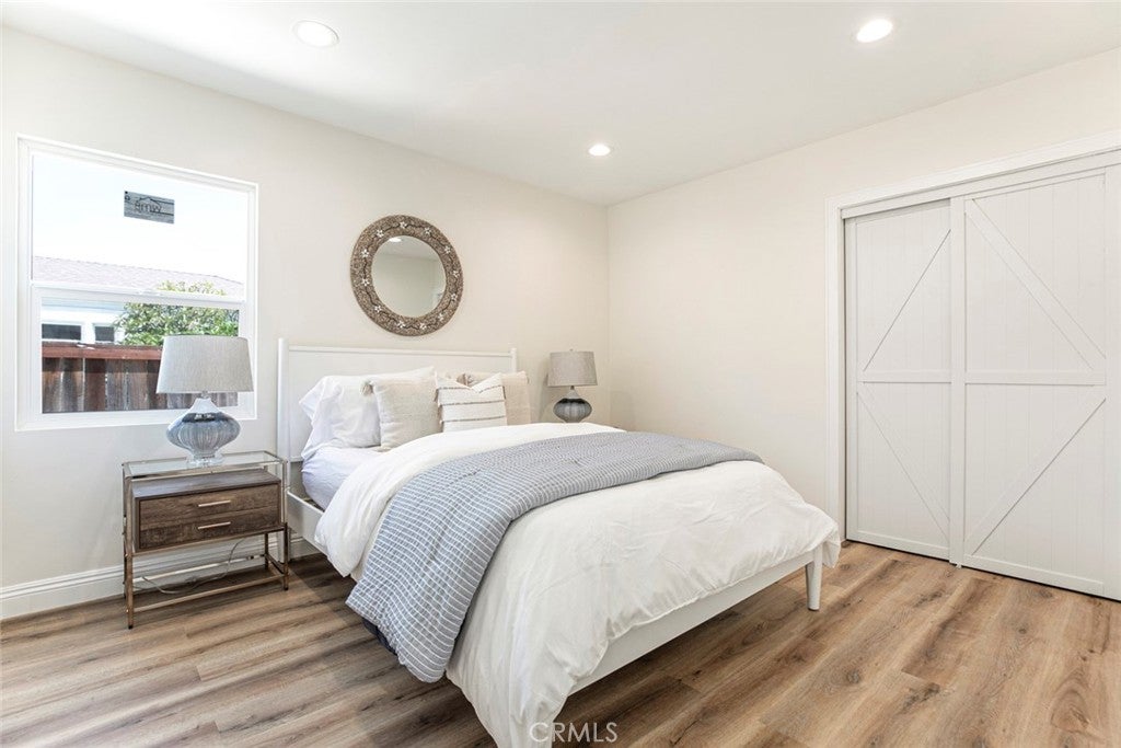 Los Angeles, California, 90066, United States, 3 Bedrooms Bedrooms, ,1 BathroomBathrooms,Residential,For Sale,1938749