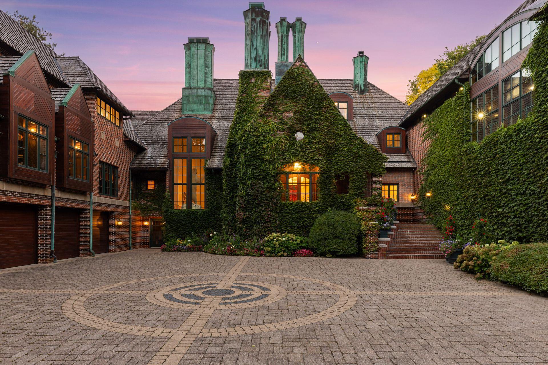 Woodland, Minnesota, 55391, United States, 6 Bedrooms Bedrooms, ,8 BathroomsBathrooms,Residential,For Sale,1875713