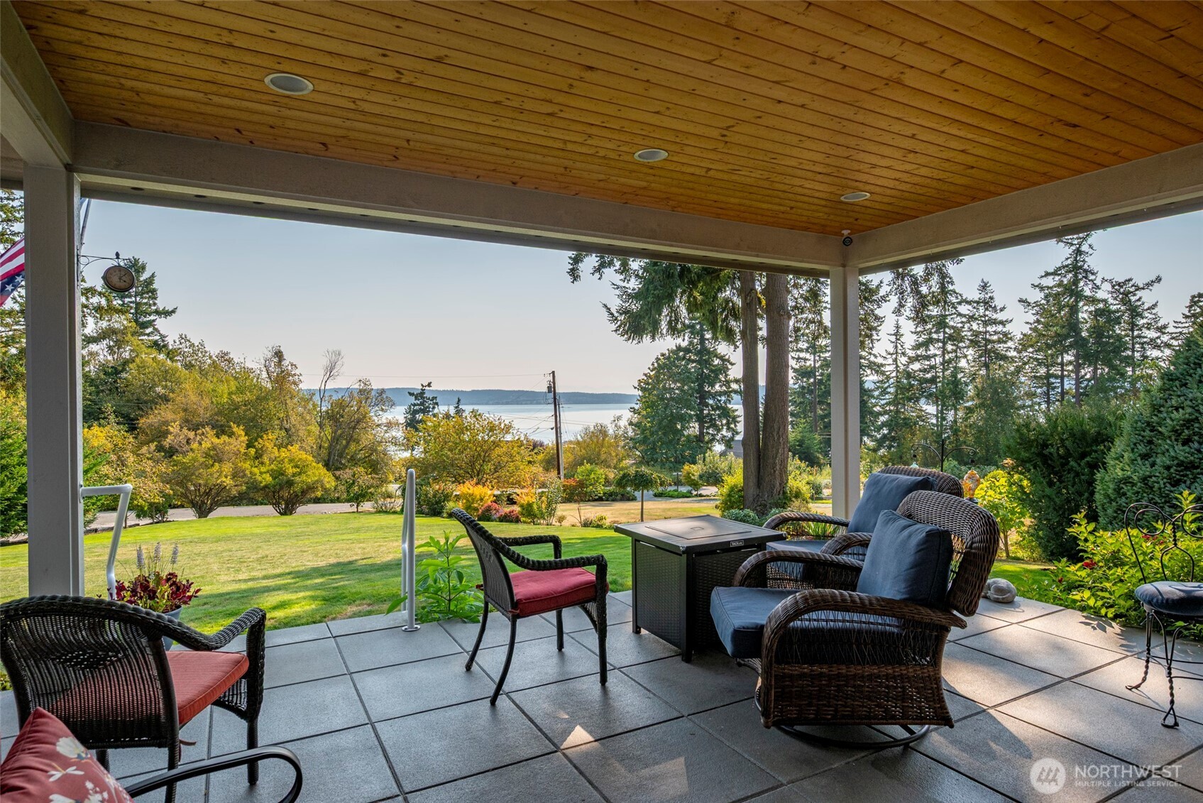 La Conner, Washington, 98257, United States, 2 Bedrooms Bedrooms, ,4 BathroomsBathrooms,Residential,For Sale,1951014