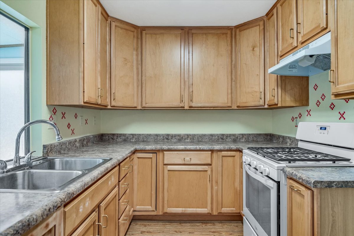 Lompoc, California, 93436, United States, 3 Bedrooms Bedrooms, ,2 BathroomsBathrooms,Residential,For Sale,1991167