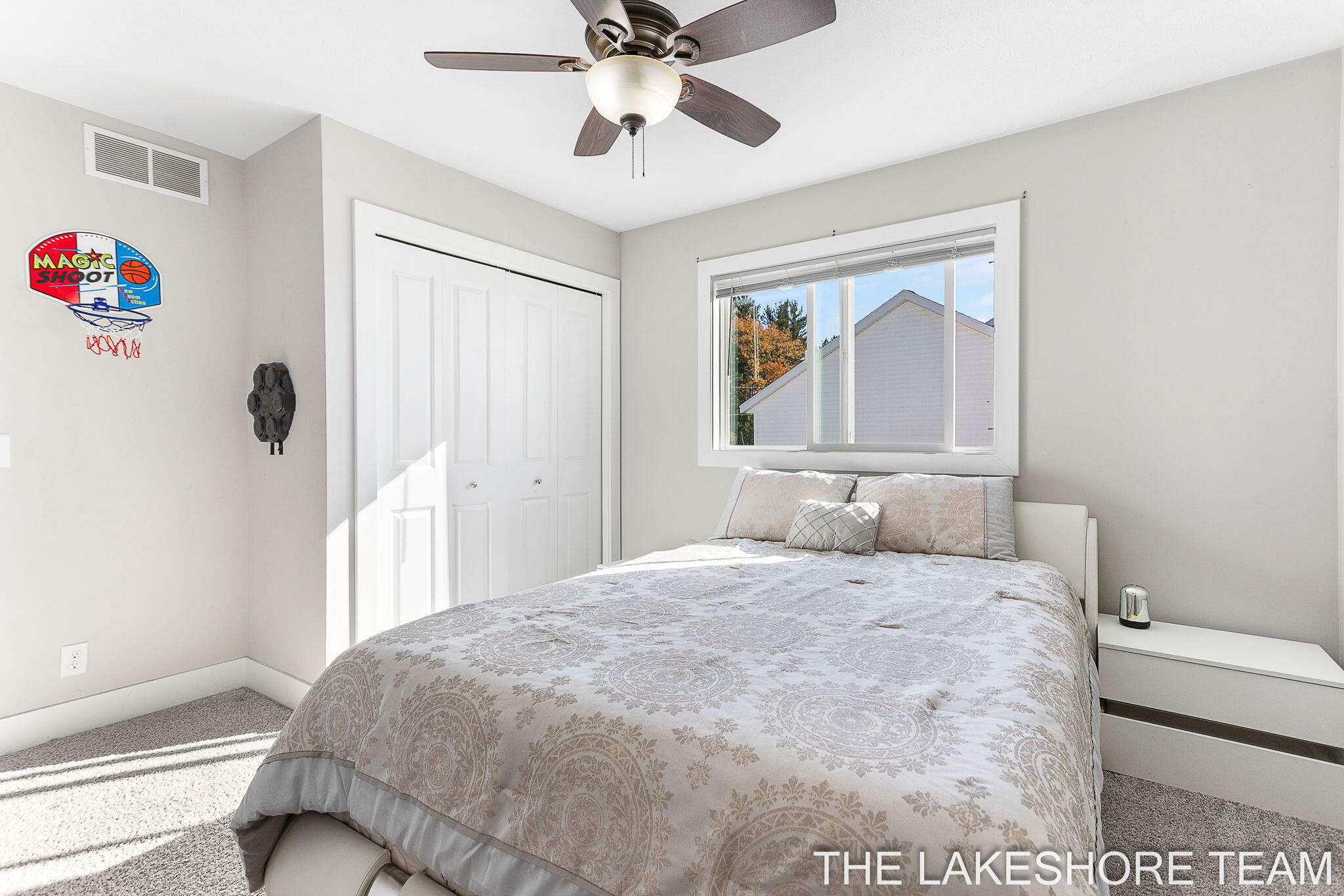 Holland, Michigan, 49424, United States, 5 Bedrooms Bedrooms, ,4 BathroomsBathrooms,Residential,For Sale,1973082