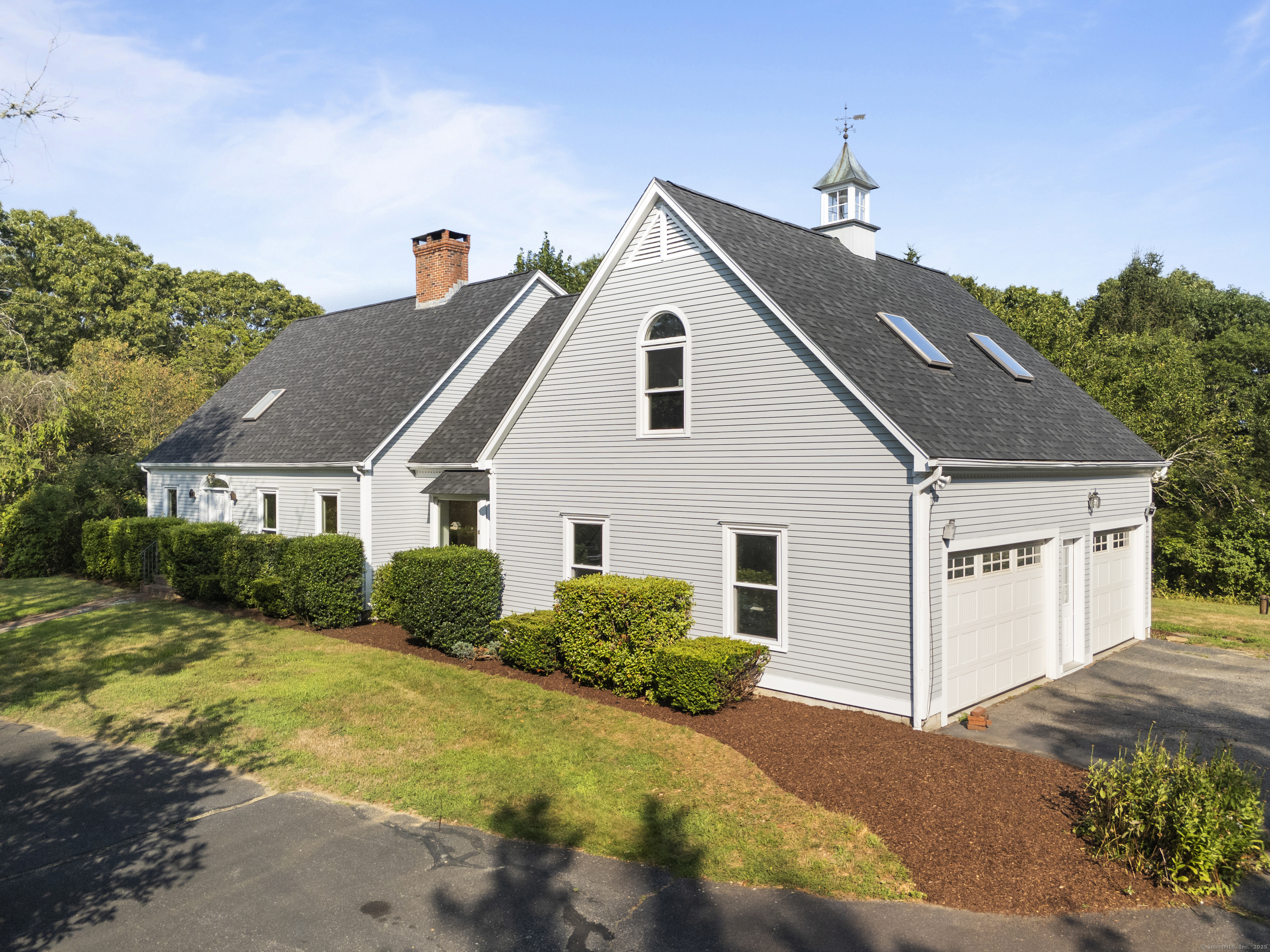 Old Lyme, Connecticut, 06371, United States, 4 Bedrooms Bedrooms, ,5 BathroomsBathrooms,Residential,For Sale,1987978