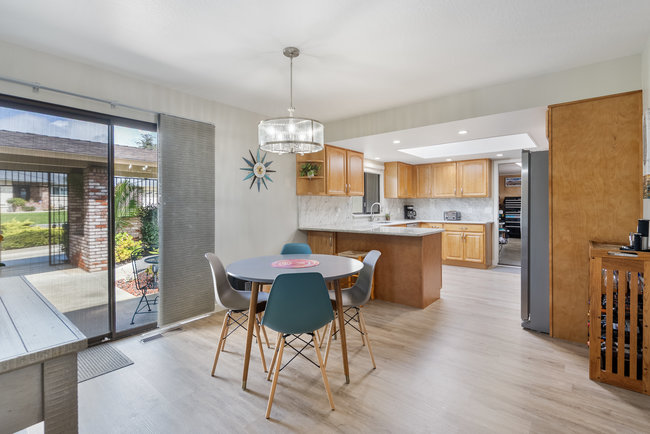 Hollister, California, 95023, United States, 3 Bedrooms Bedrooms, ,2 BathroomsBathrooms,Residential,For Sale,1882231