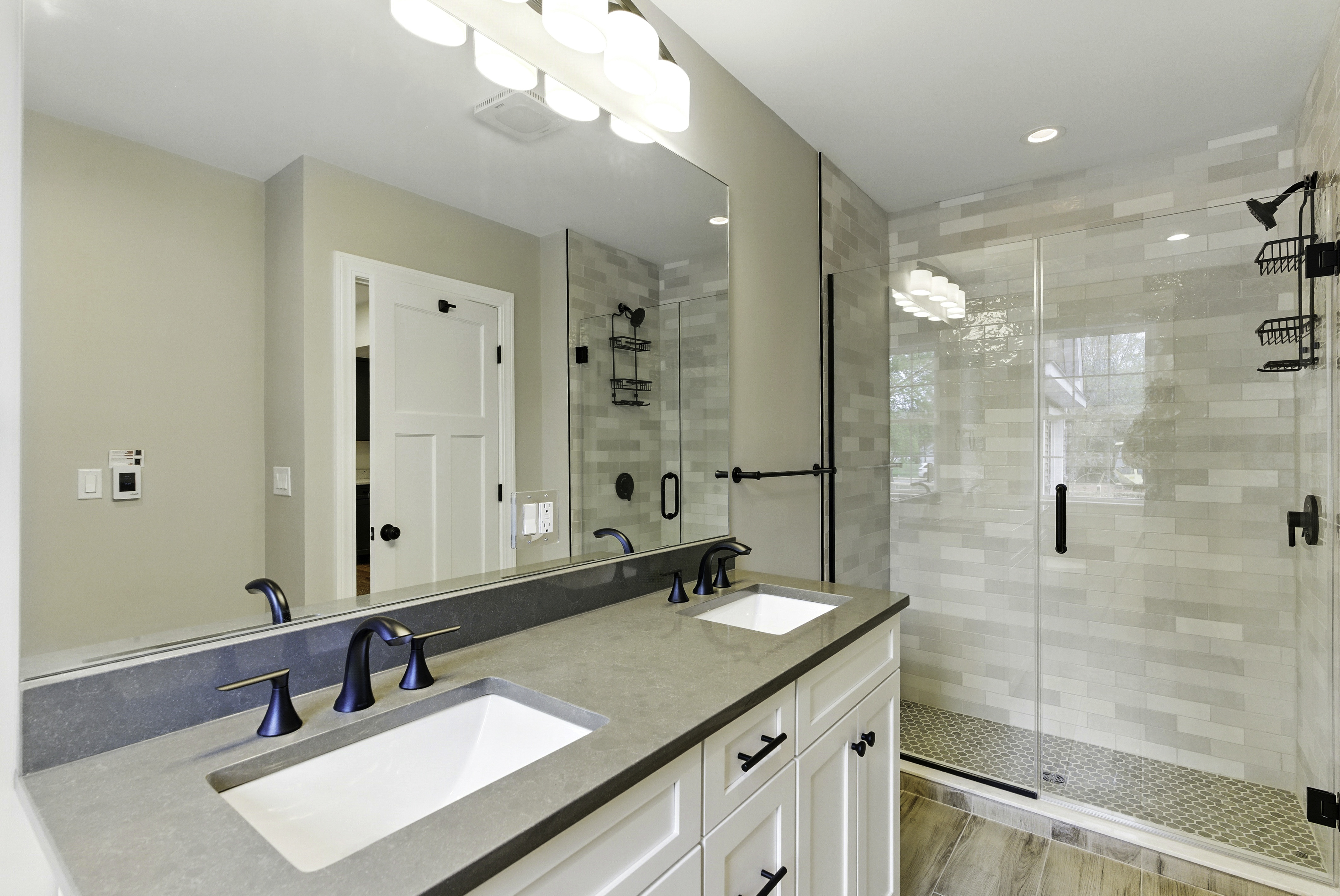 Hopedale, Massachusetts, 01747, United States, 3 Bedrooms Bedrooms, ,2 BathroomsBathrooms,Residential,For Sale,1979409